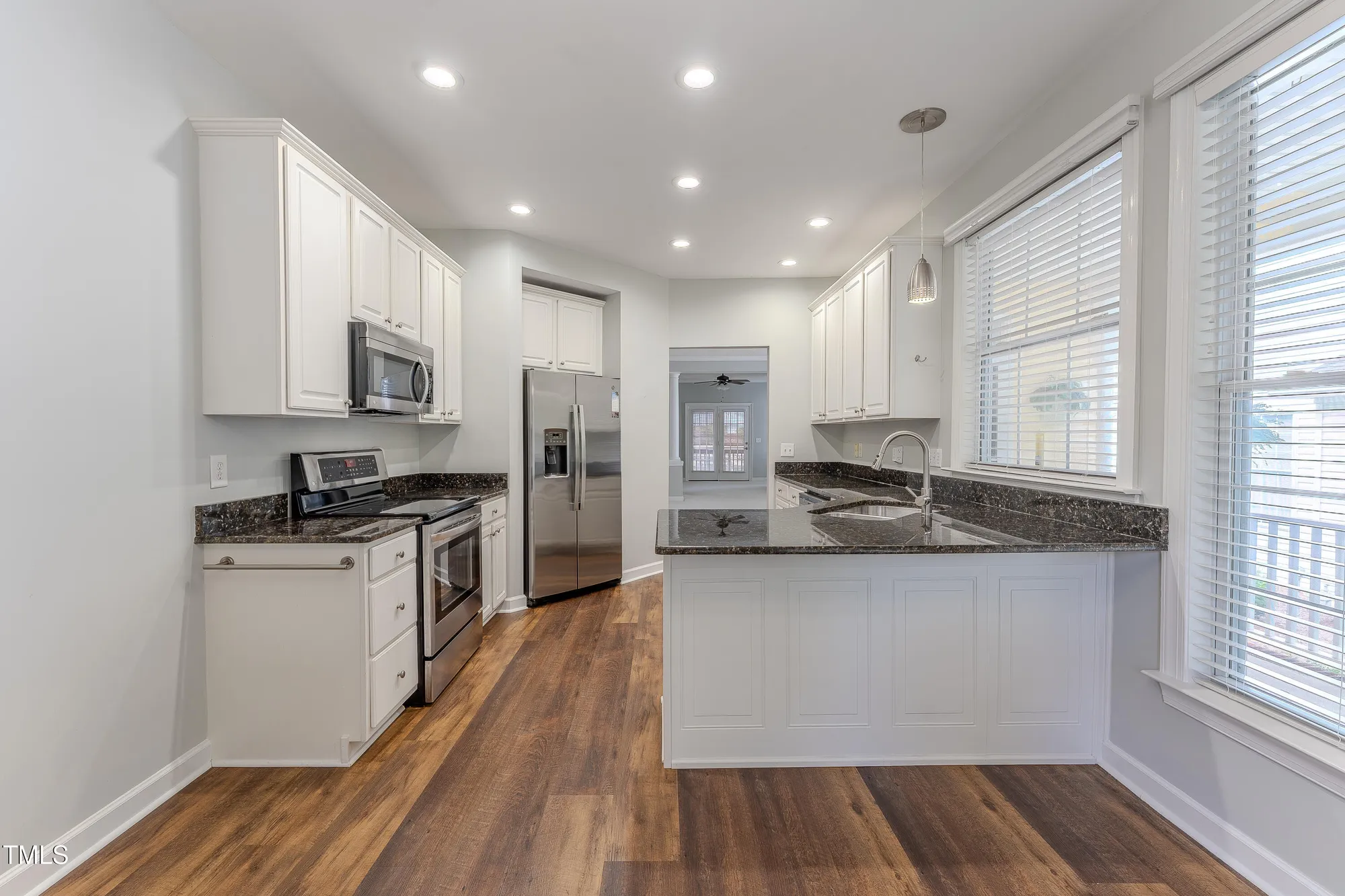 Property Slideshow image 5 of 22 | 101 crystal brook ln, Cary, NC, 27519