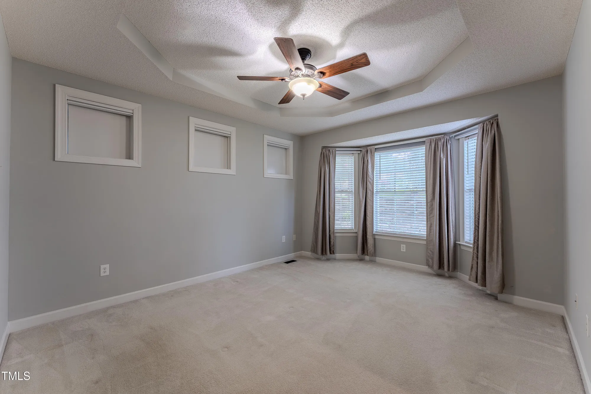 Property Slideshow image 9 of 22 | 101 crystal brook ln, Cary, NC, 27519