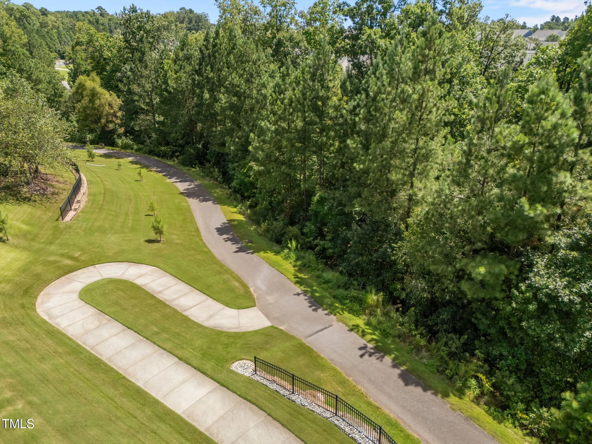 Property Slideshow image 53 of 54 | 2212 bloomsbury manor dr, Durham, NC, 27703