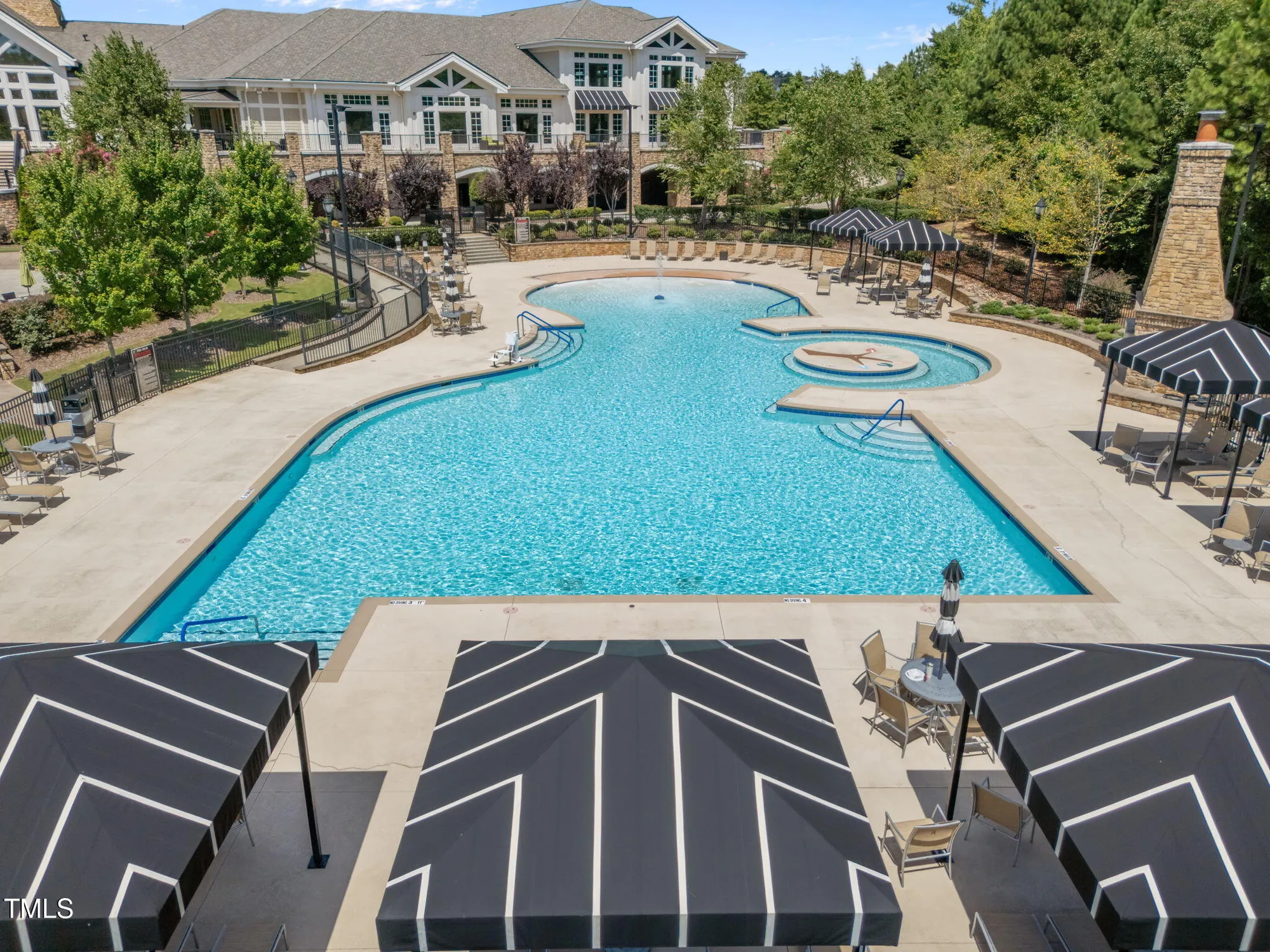 Property Slideshow image 42 of 54 | 2212 bloomsbury manor dr, Durham, NC, 27703