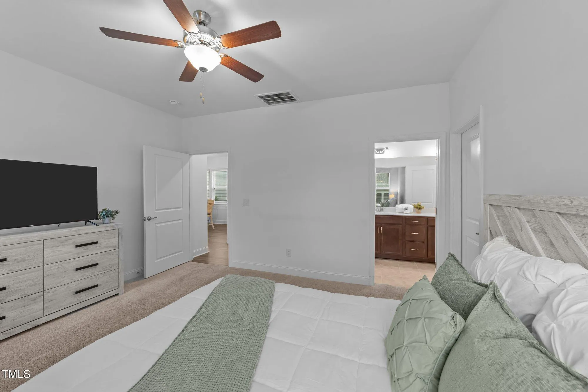 Property Slideshow image 13 of 21 | 143 swain st, Clayton, NC, 27527