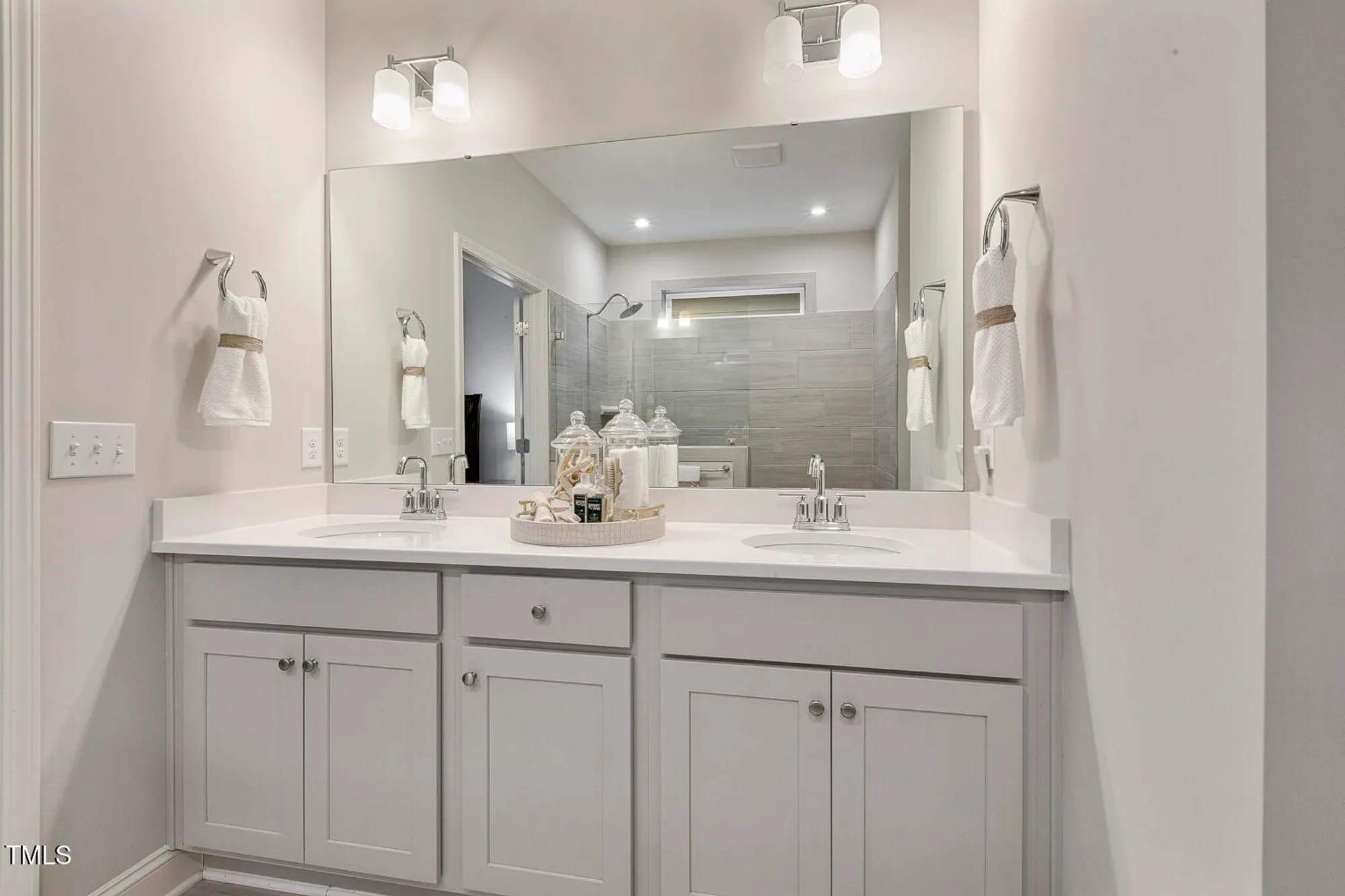 Property Slideshow image 8 of 17 | 837 still willow ln, Wendell, NC, 27591