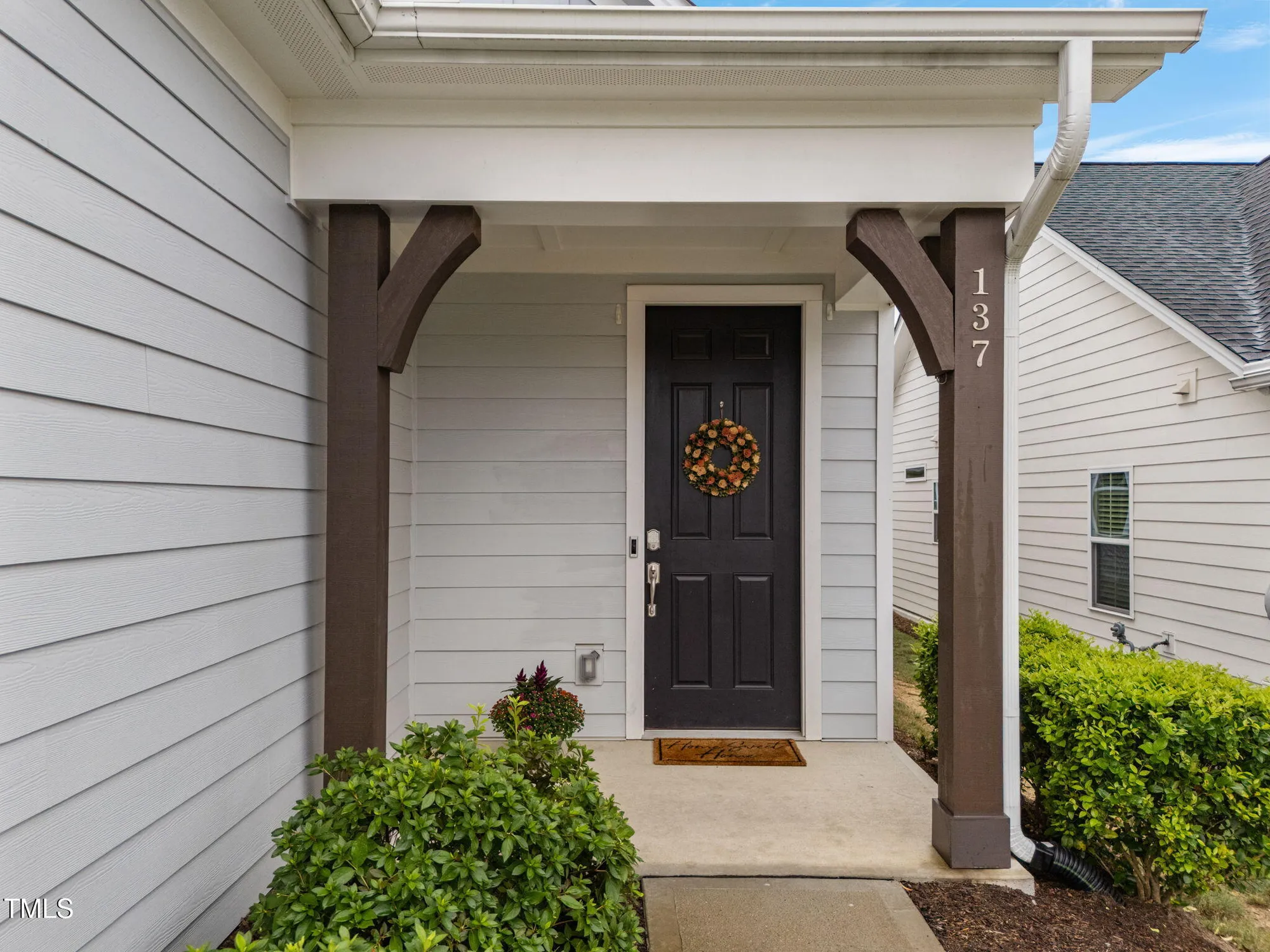 Property Slideshow image 2 of 32 | 137 canary ct, Raleigh, NC, 27610