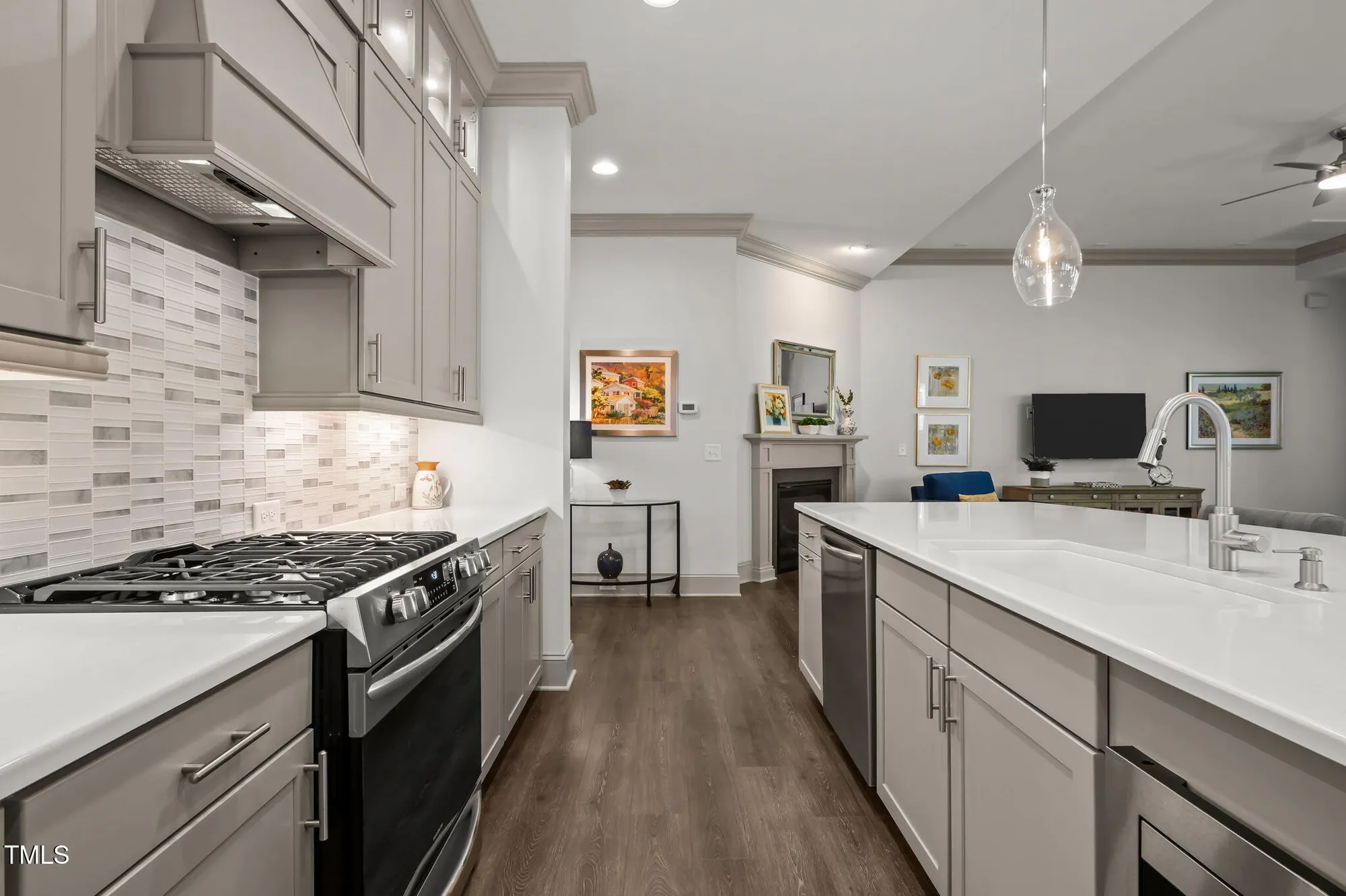 Property Slideshow image 13 of 50 | 586 middleton pl, Chapel Hill, NC, 27516