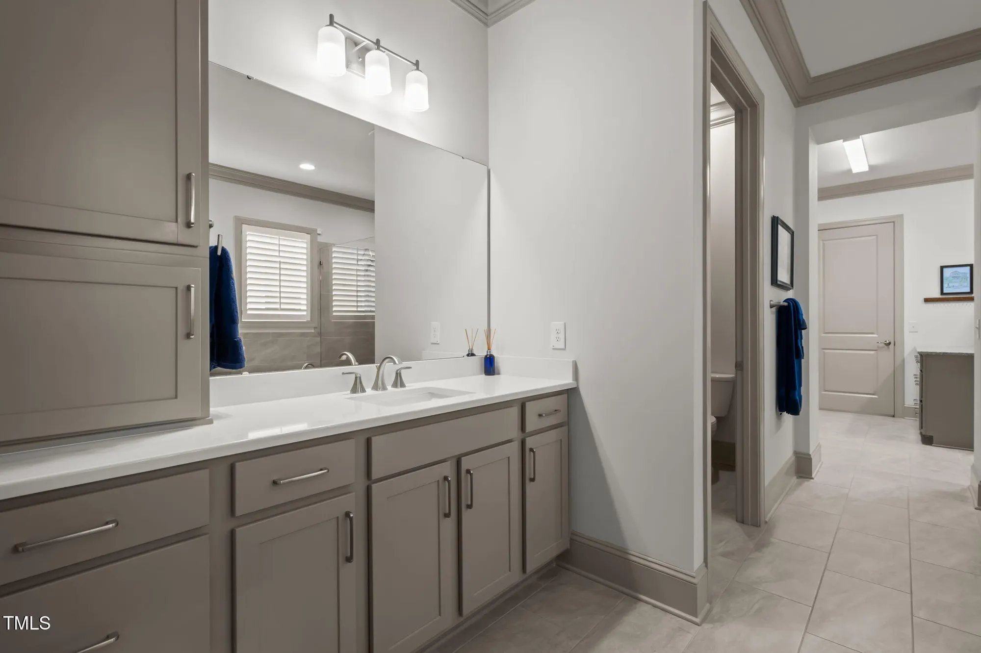 Property Slideshow image 20 of 50 | 586 middleton pl, Chapel Hill, NC, 27516