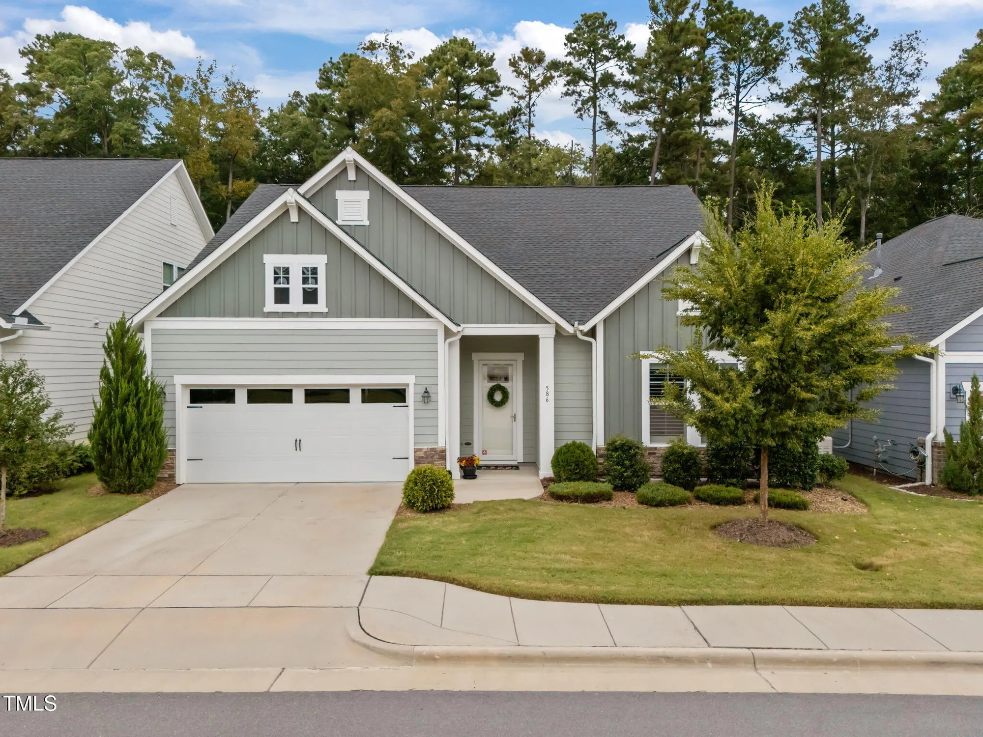 Property Slideshow image 1 of 50 | 586 middleton pl, Chapel Hill, NC, 27516