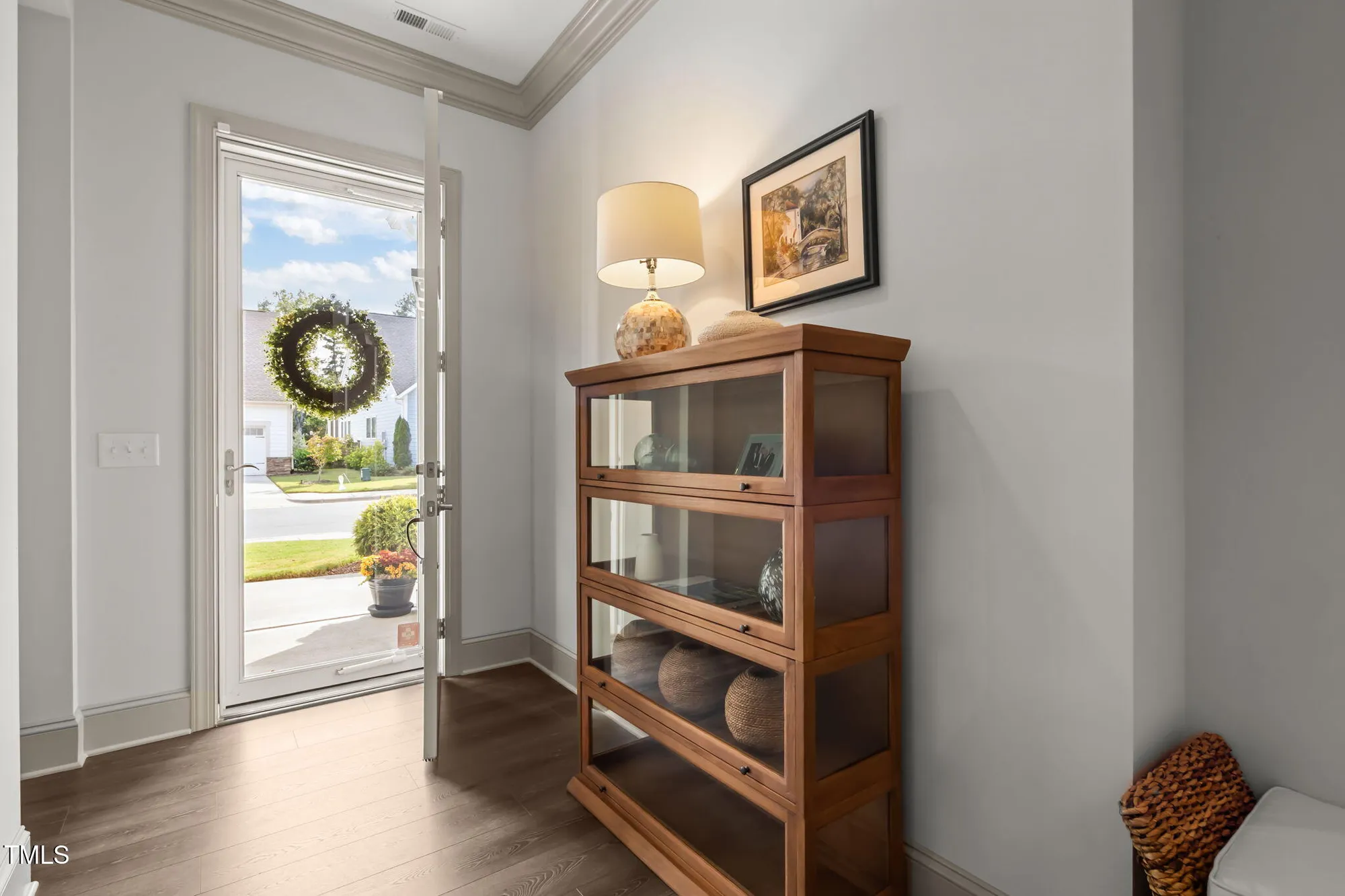 Property Slideshow image 4 of 50 | 586 middleton pl, Chapel Hill, NC, 27516