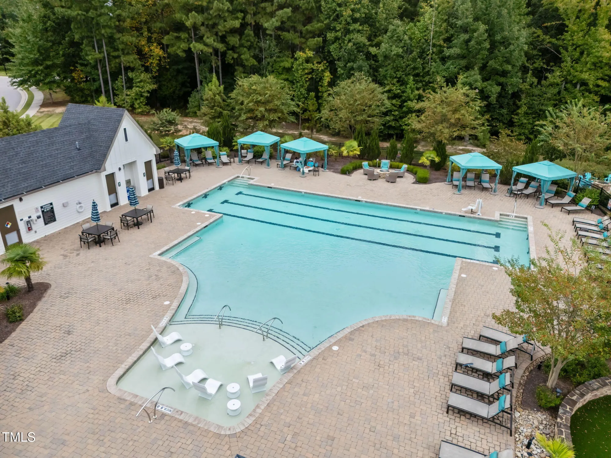 Property Slideshow image 38 of 50 | 586 middleton pl, Chapel Hill, NC, 27516