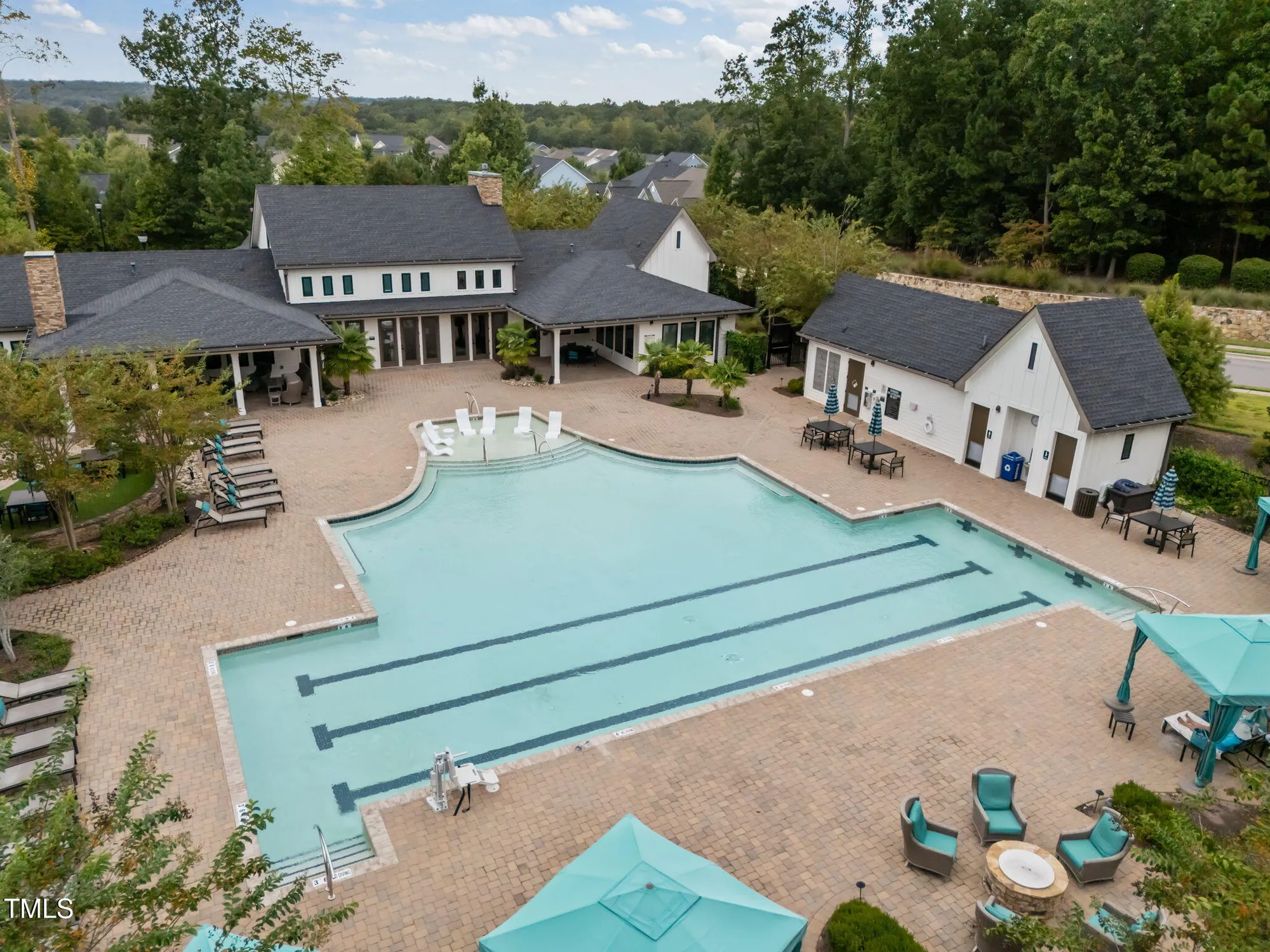 Property Slideshow image 39 of 50 | 586 middleton pl, Chapel Hill, NC, 27516