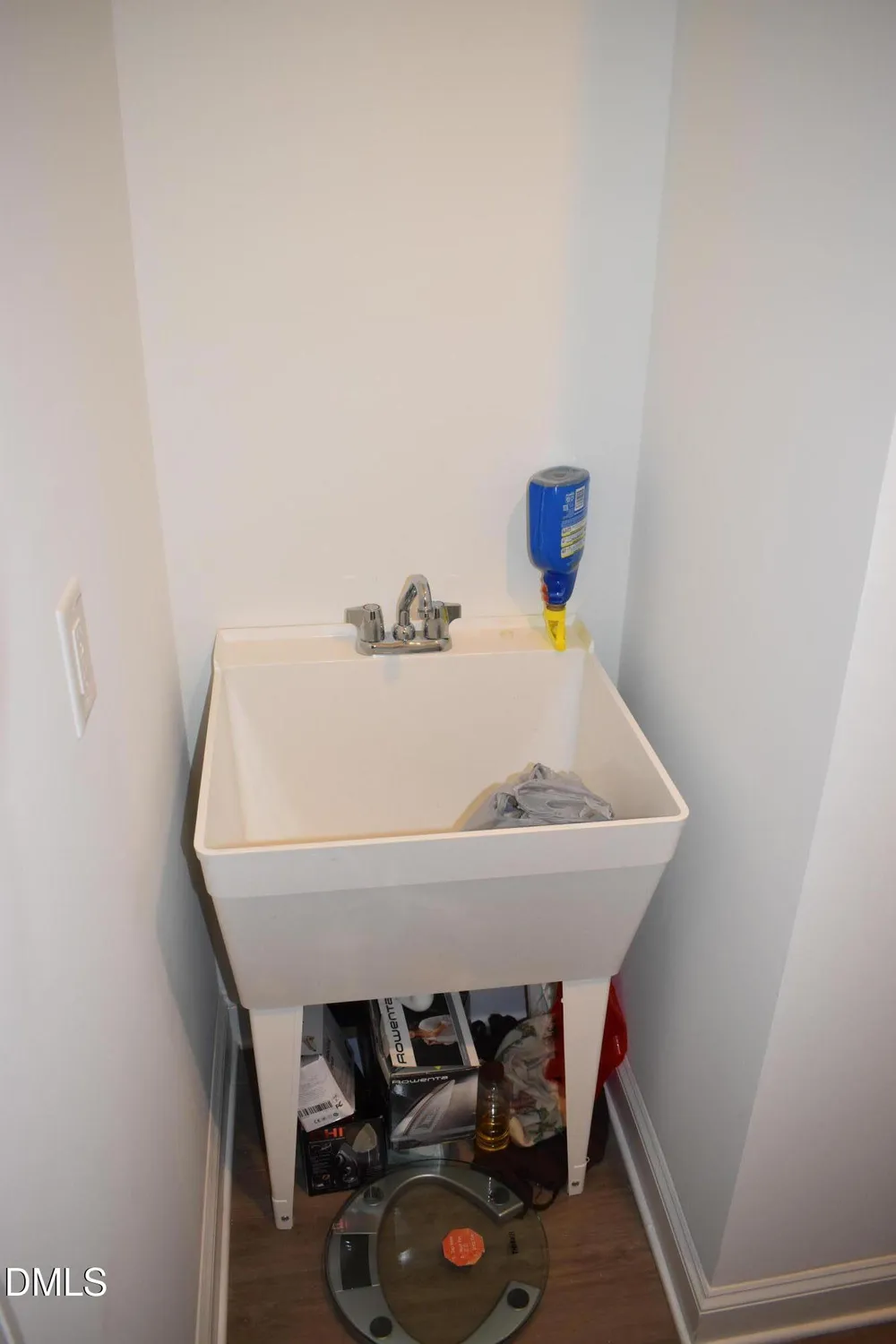 Property Slideshow image 6 of 12 | 1001 masters place way, Durham, NC, 27703