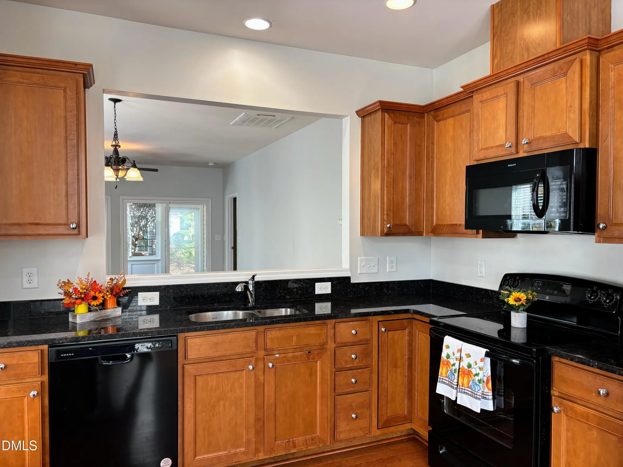 Property Slideshow image 5 of 49 | 542 tomkins loop, Cary, NC, 27519