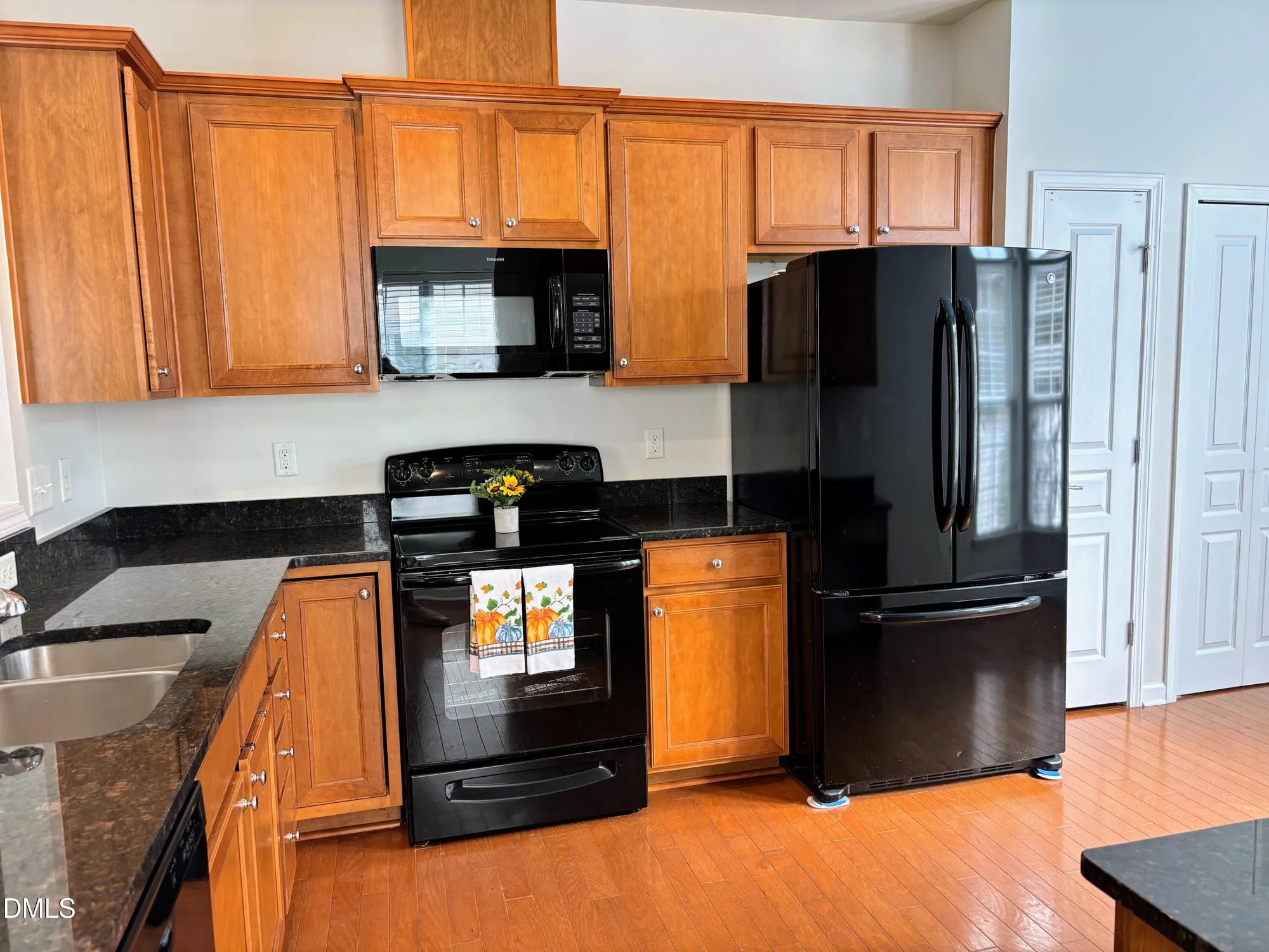 Property Slideshow image 4 of 49 | 542 tomkins loop, Cary, NC, 27519