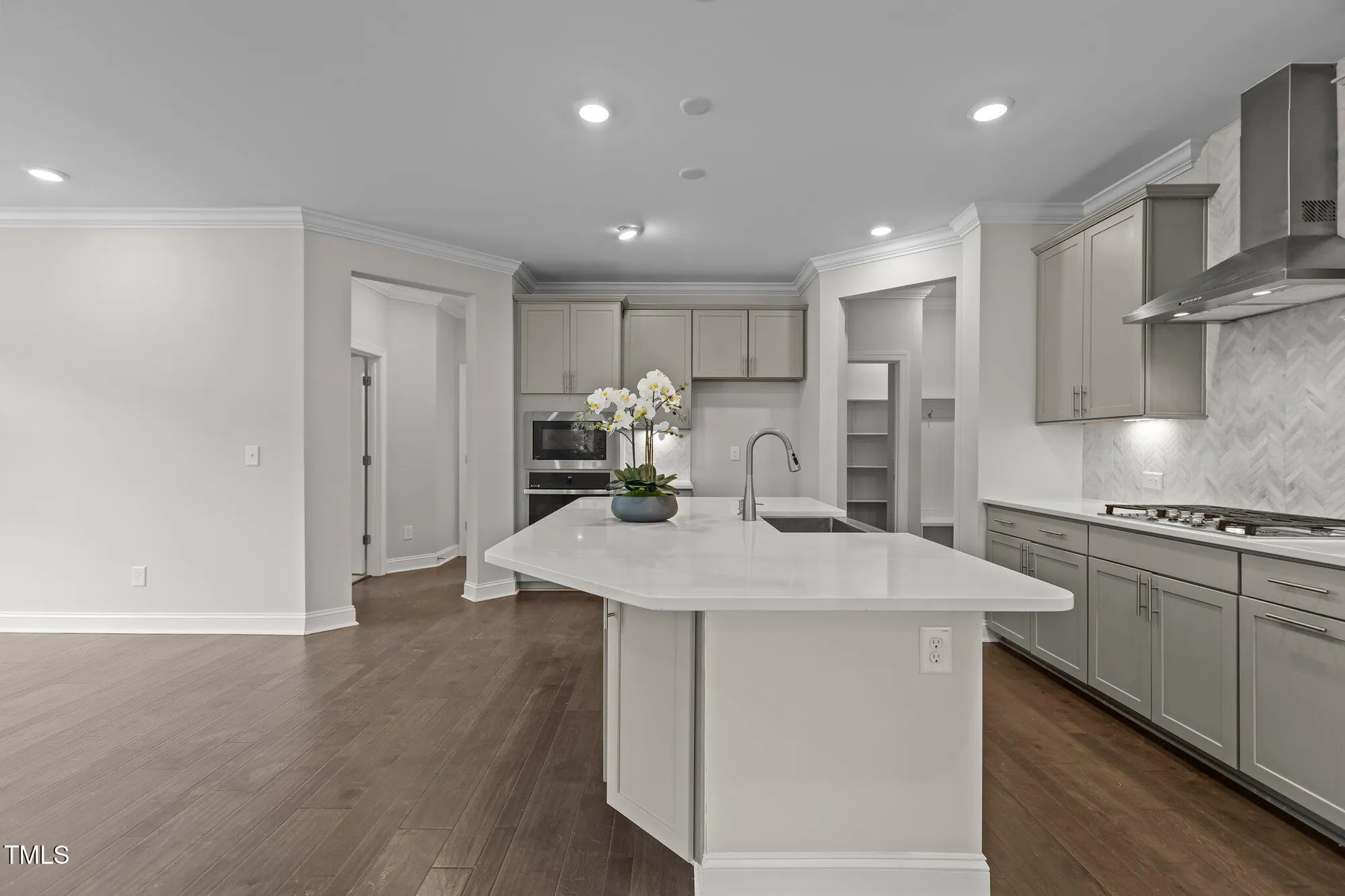 Property Slideshow image 19 of 70 | 3020 mavisbank cir, Apex, NC, 27502