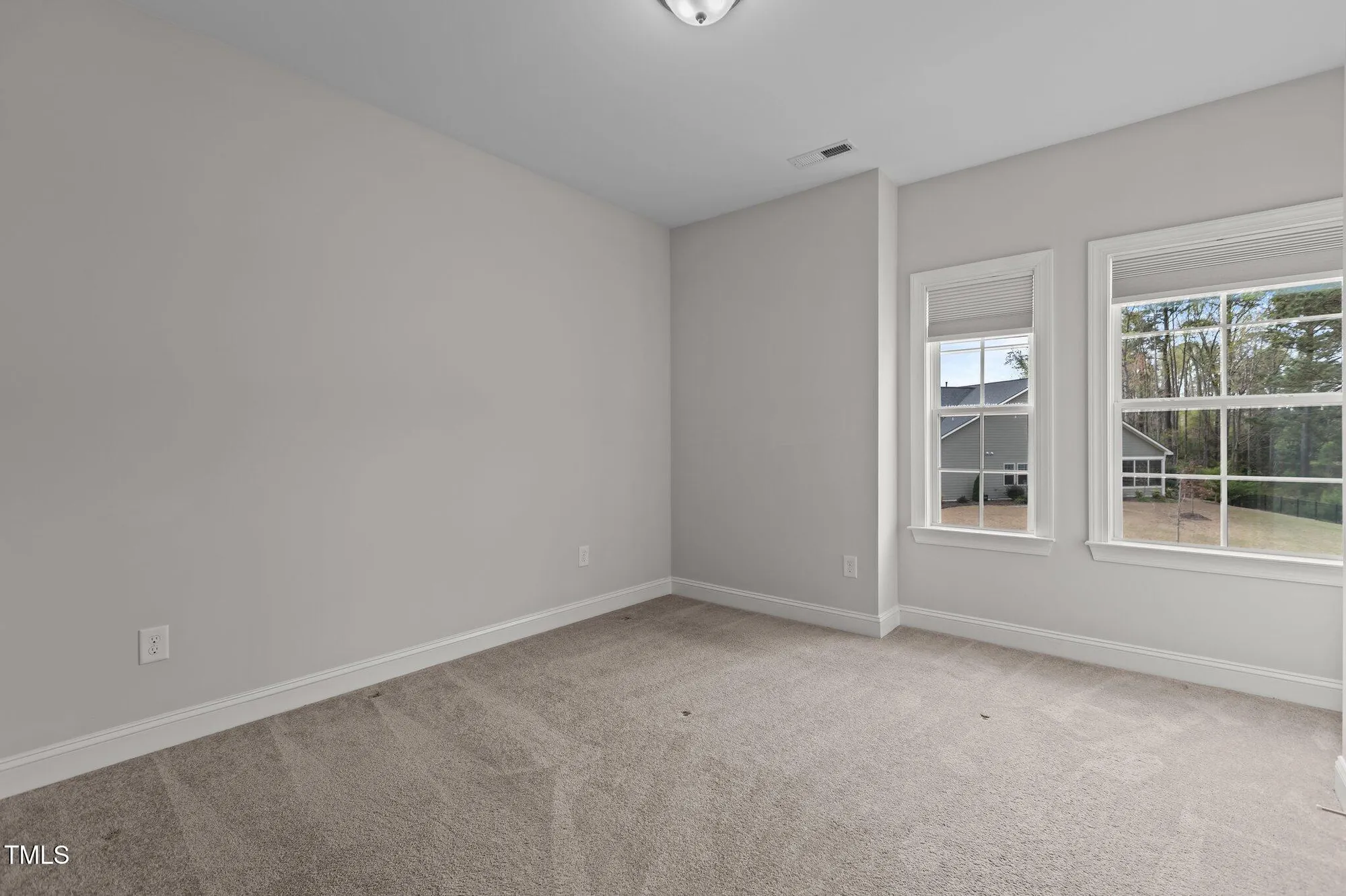 Property Slideshow image 27 of 70 | 3020 mavisbank cir, Apex, NC, 27502