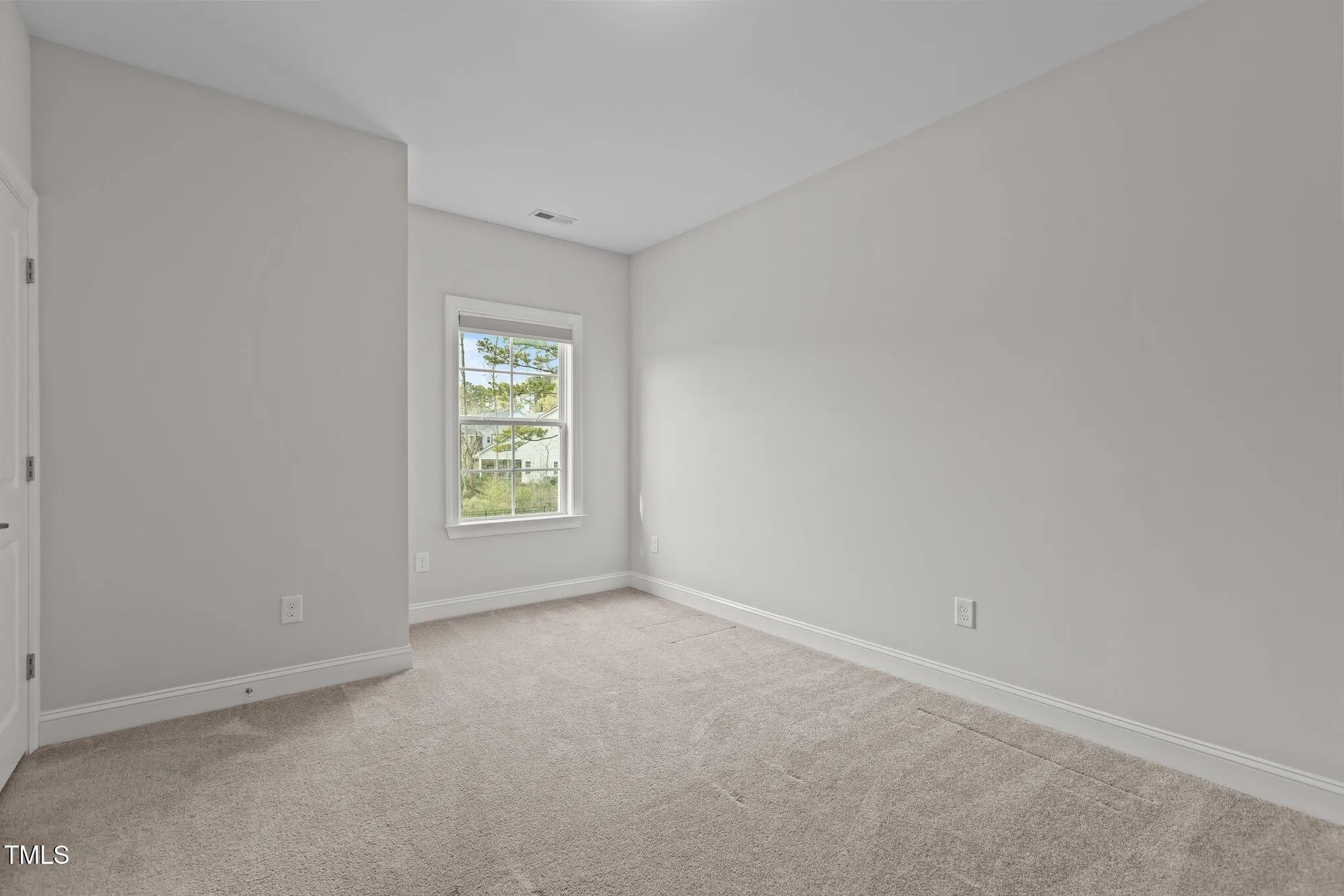 Property Slideshow image 29 of 70 | 3020 mavisbank cir, Apex, NC, 27502