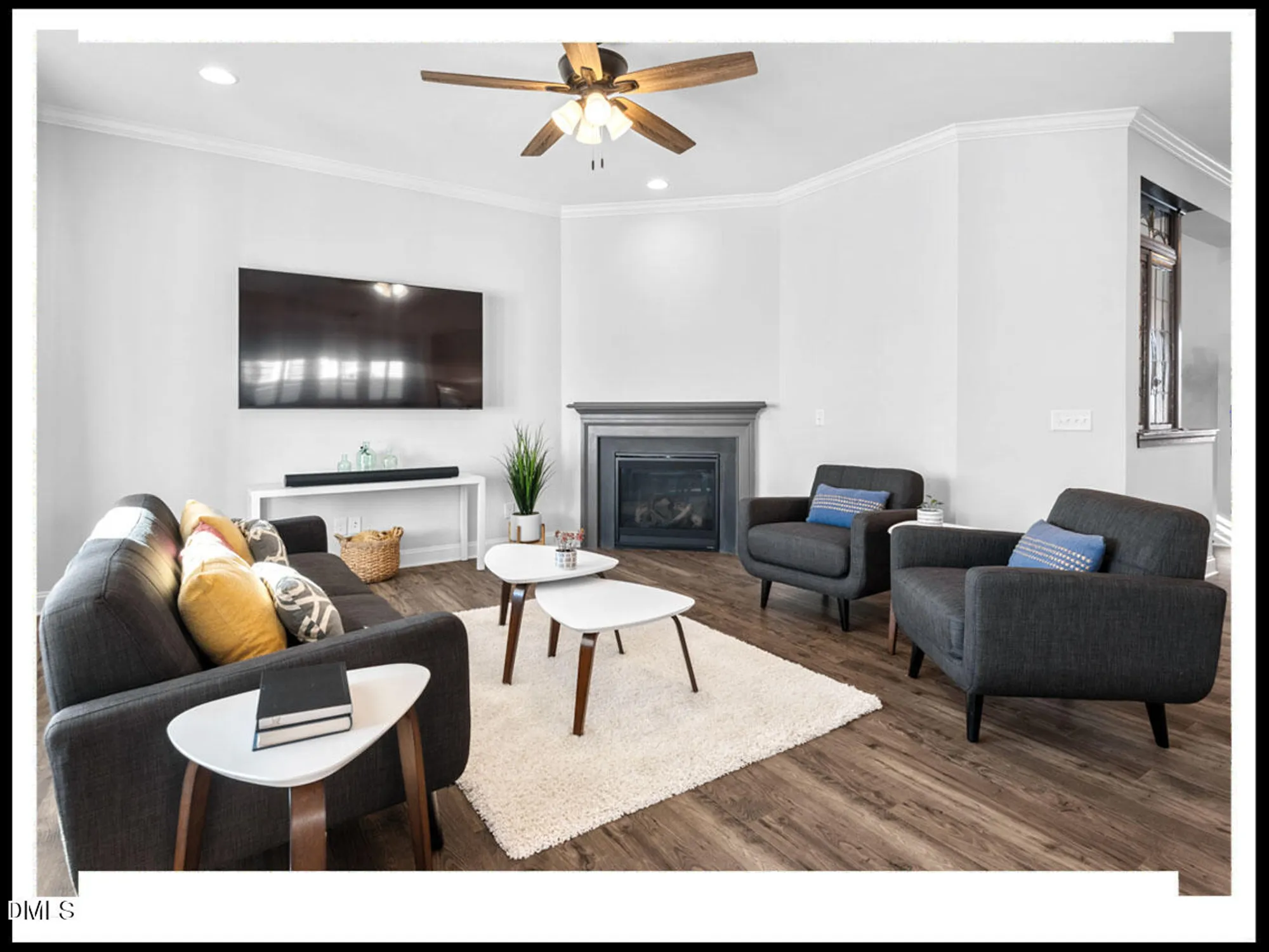 Property Slideshow image 12 of 51 | 153 abercorn cir, Chapel Hill, NC, 27516