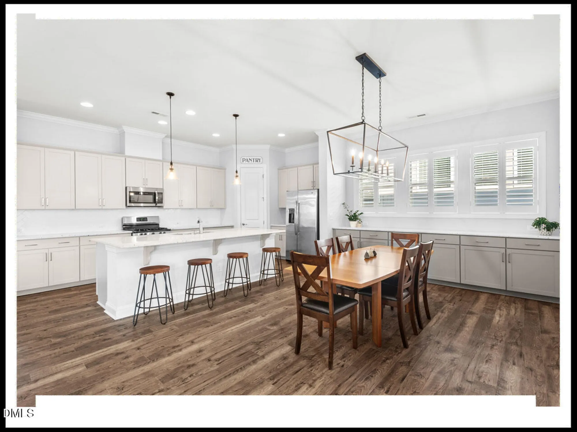 Property Slideshow image 17 of 51 | 153 abercorn cir, Chapel Hill, NC, 27516