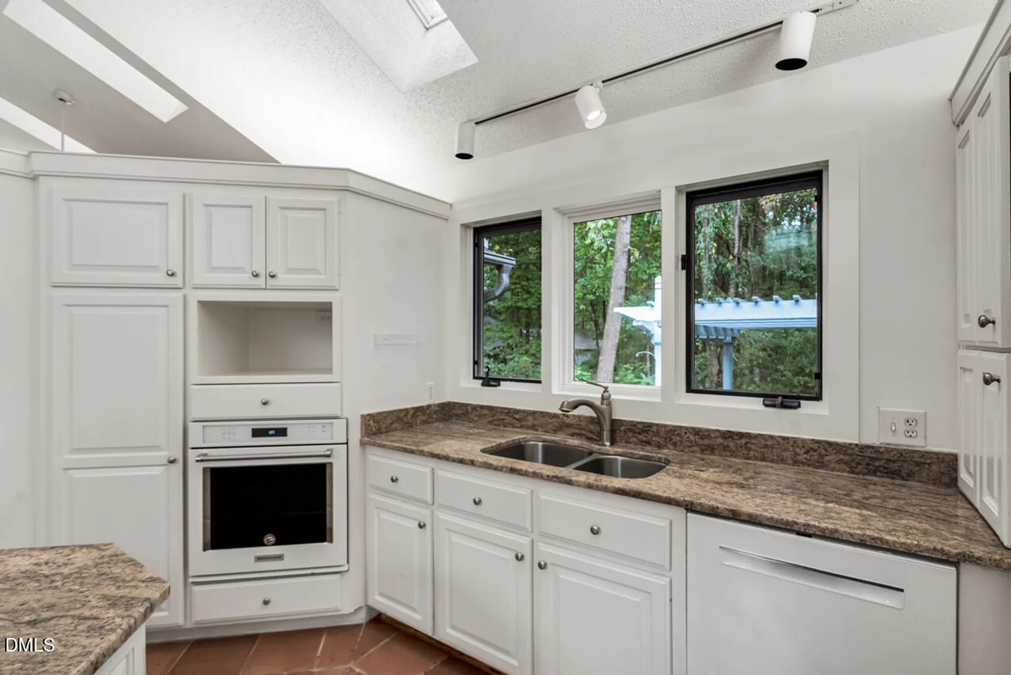 Property Slideshow image 14 of 46 | 260 clover thatch, Pittsboro, NC, 27312