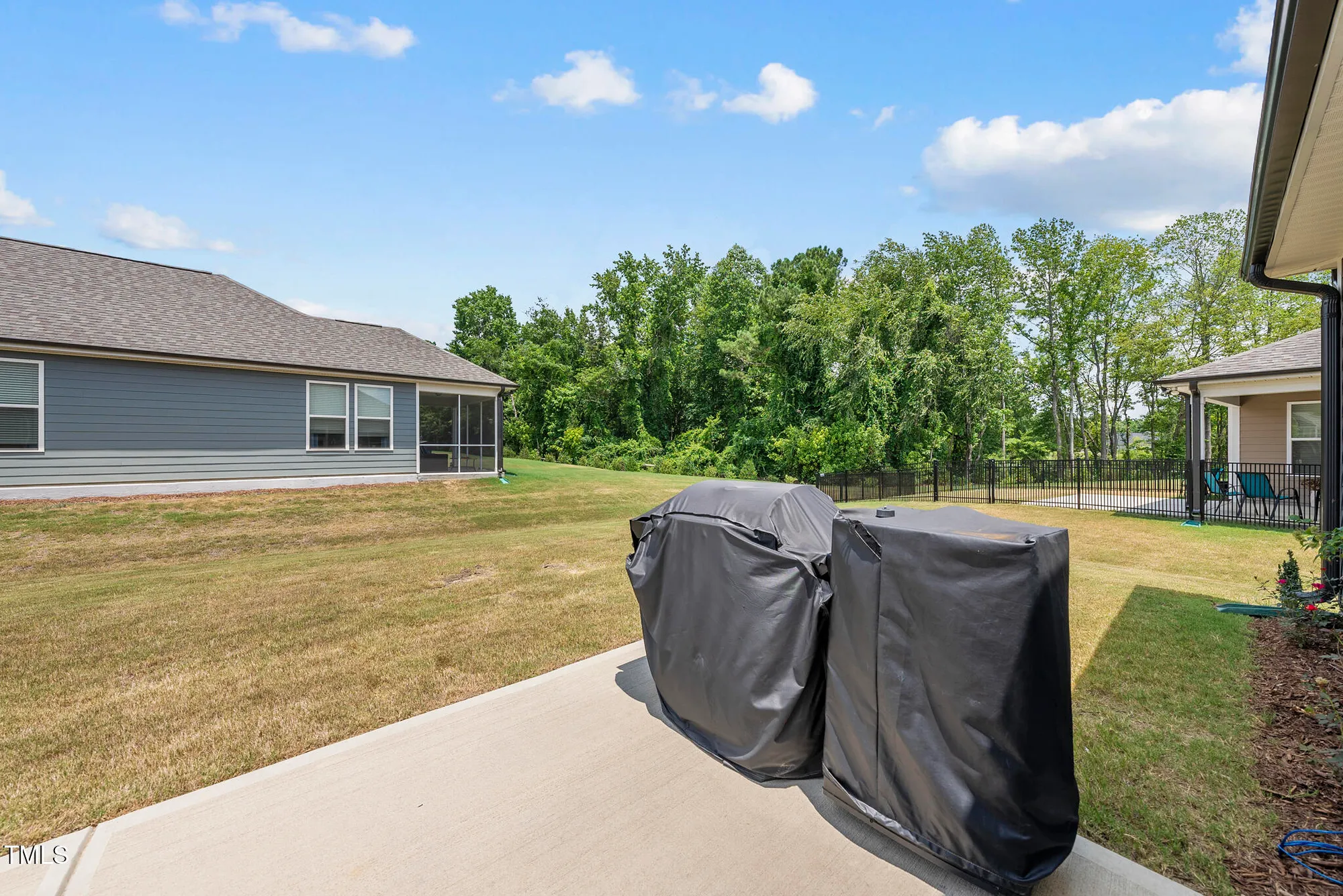 Property Slideshow image 33 of 43 | 2105 flycatcher ln, Fuquay Varina, NC, 27526