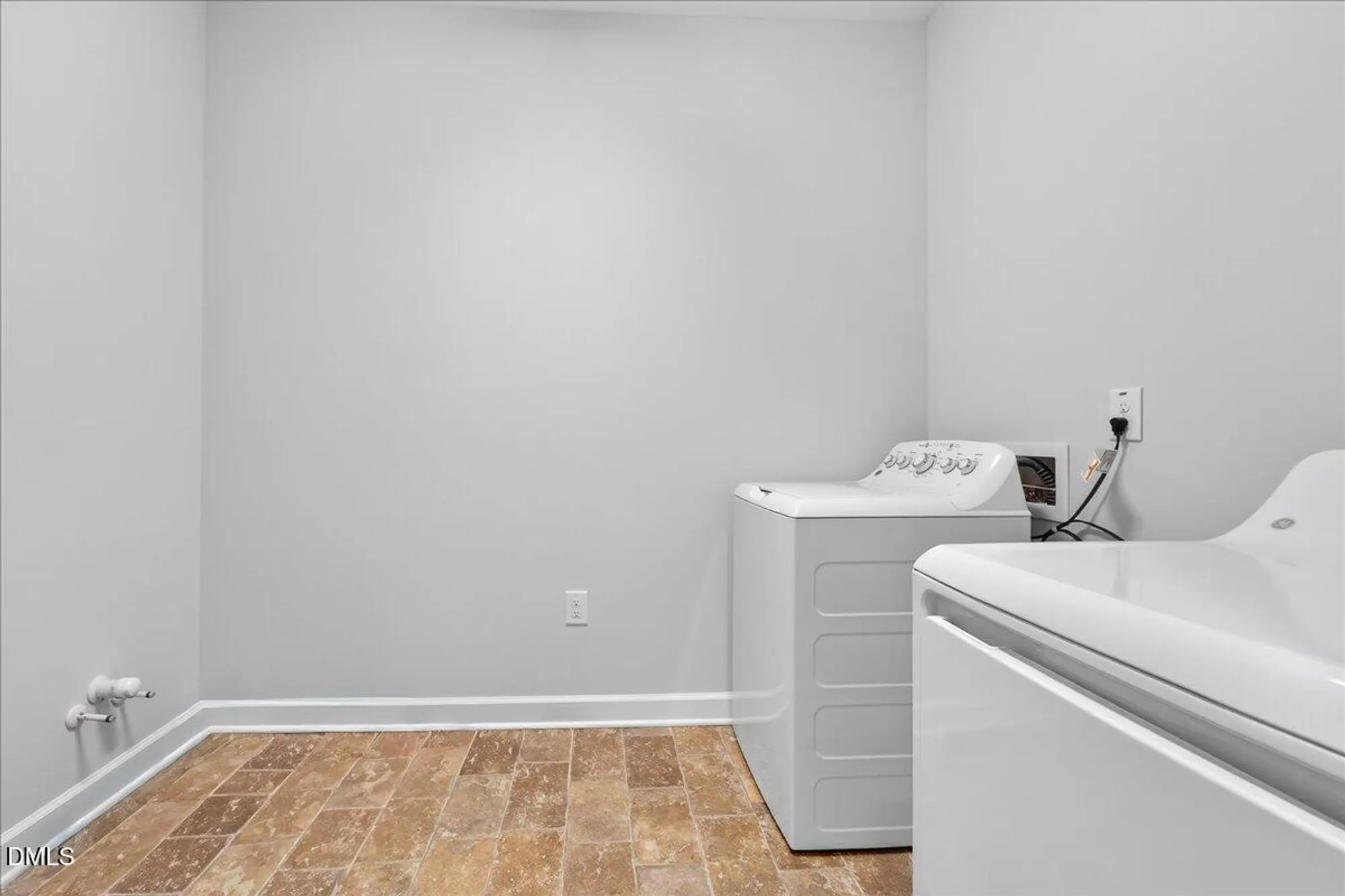 Property Slideshow image 36 of 64 | 609 crooked pine dr, Cary, NC, 27519