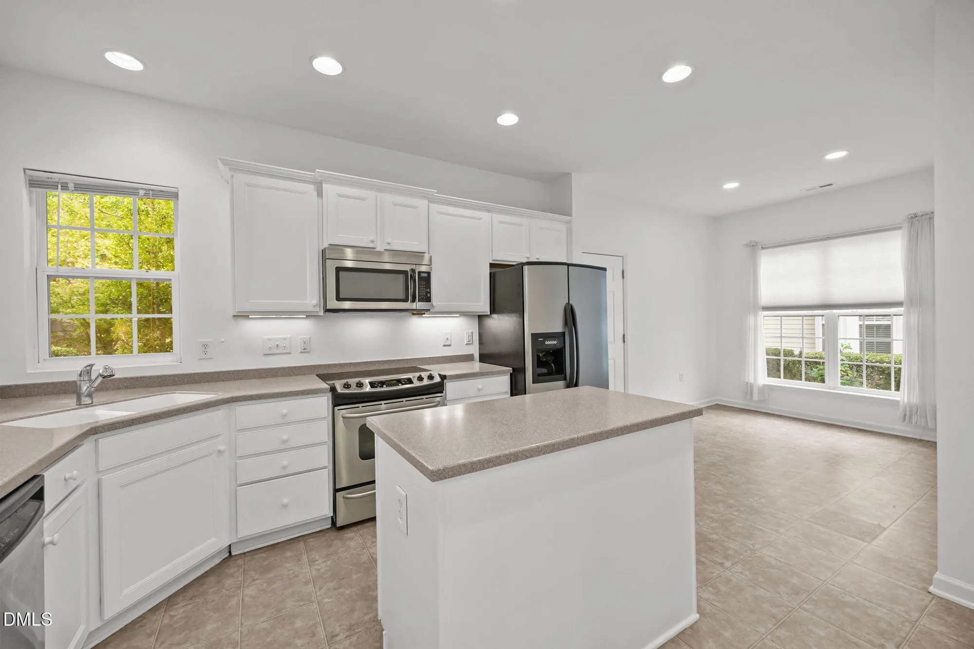 Property Slideshow image 12 of 30 | 306 fenmore pl, Cary, NC, 27519