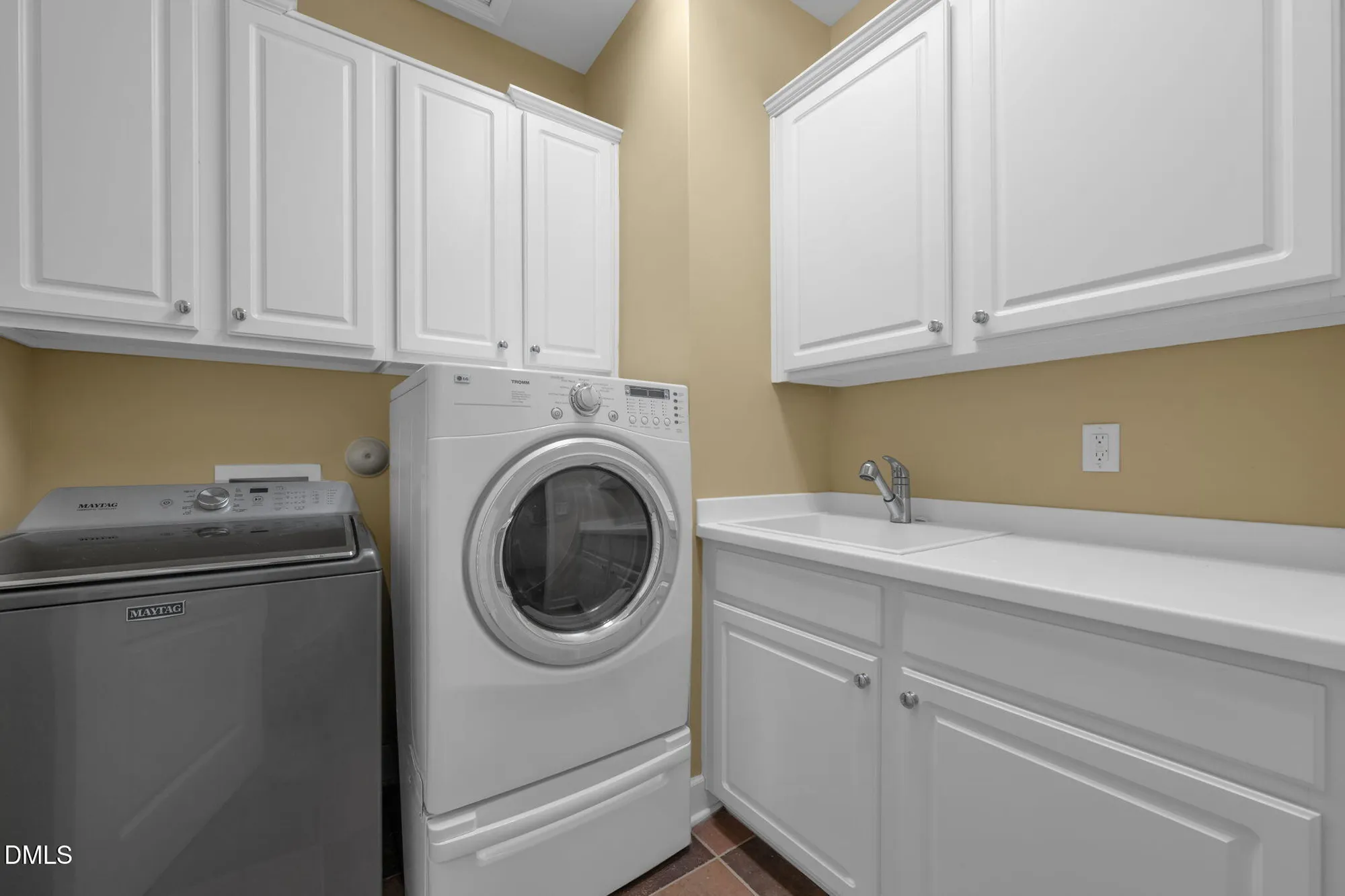 Property Slideshow image 16 of 66 | 101 repton ct, Cary, NC, 27519