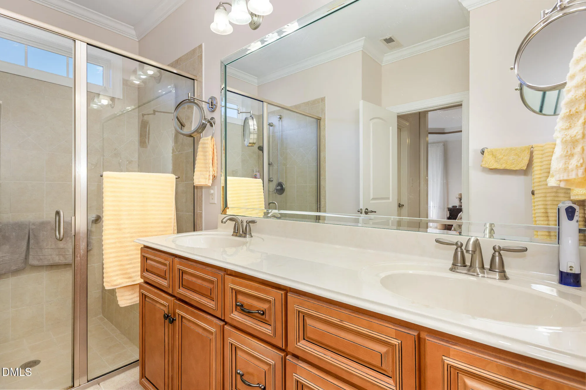 Property Slideshow image 16 of 38 | 505 easy wind ln, Garner, NC, 27529