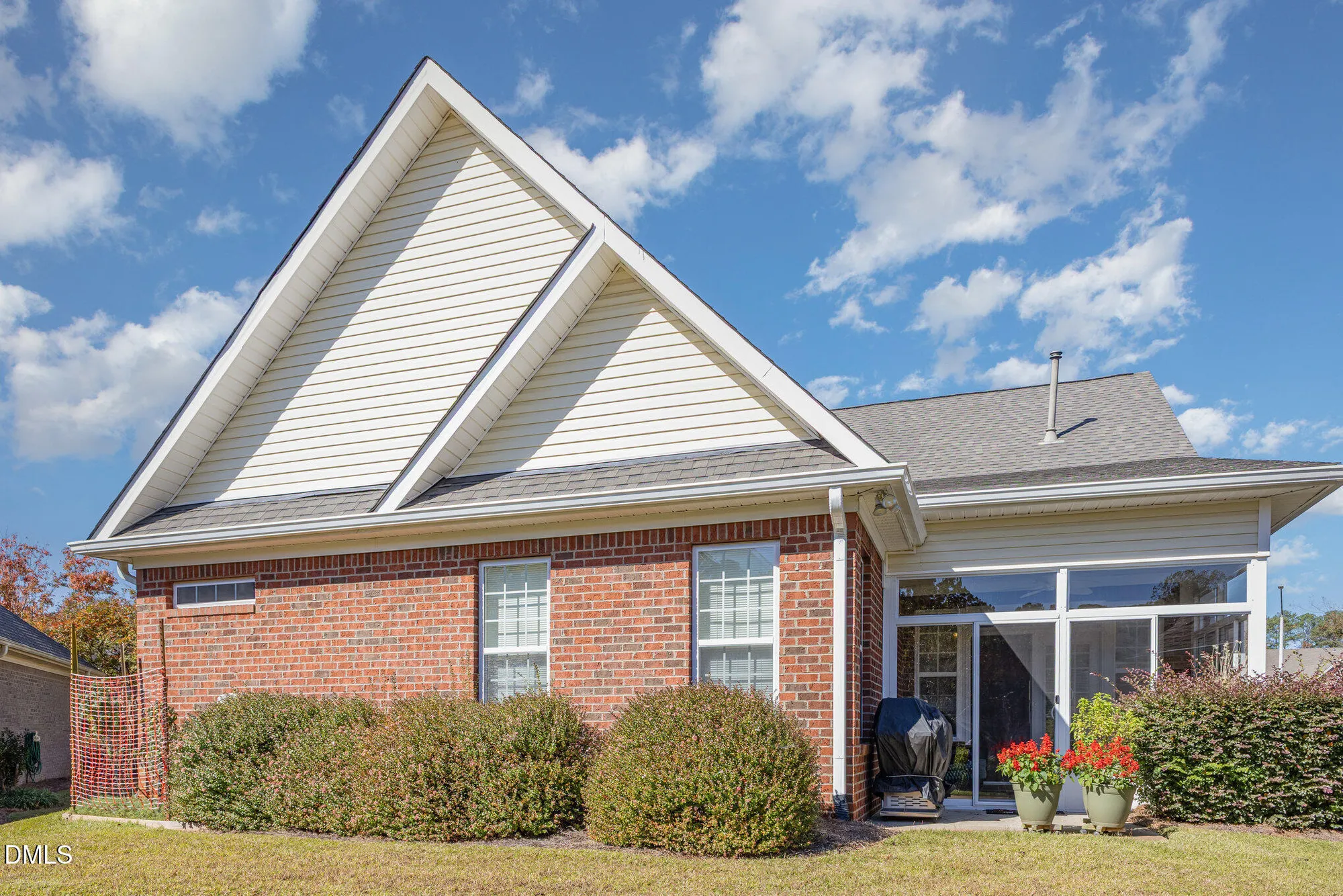 Property Slideshow image 25 of 38 | 505 easy wind ln, Garner, NC, 27529