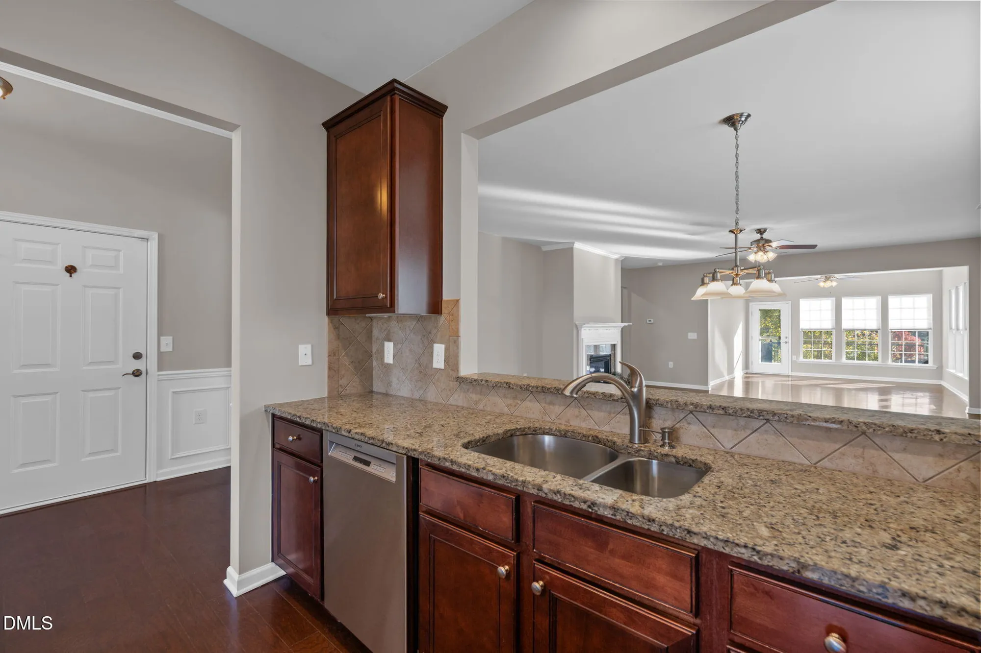 Property Slideshow image 11 of 65 | 823 blackfriars loop, Cary, NC, 27519