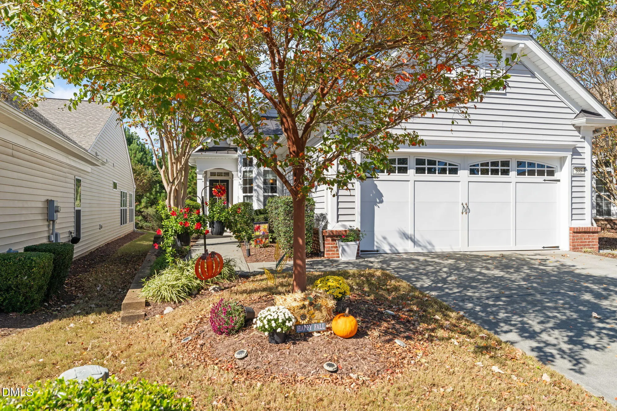 Property Slideshow image 2 of 41 | 335 bickerton ct, Cary, NC, 27519