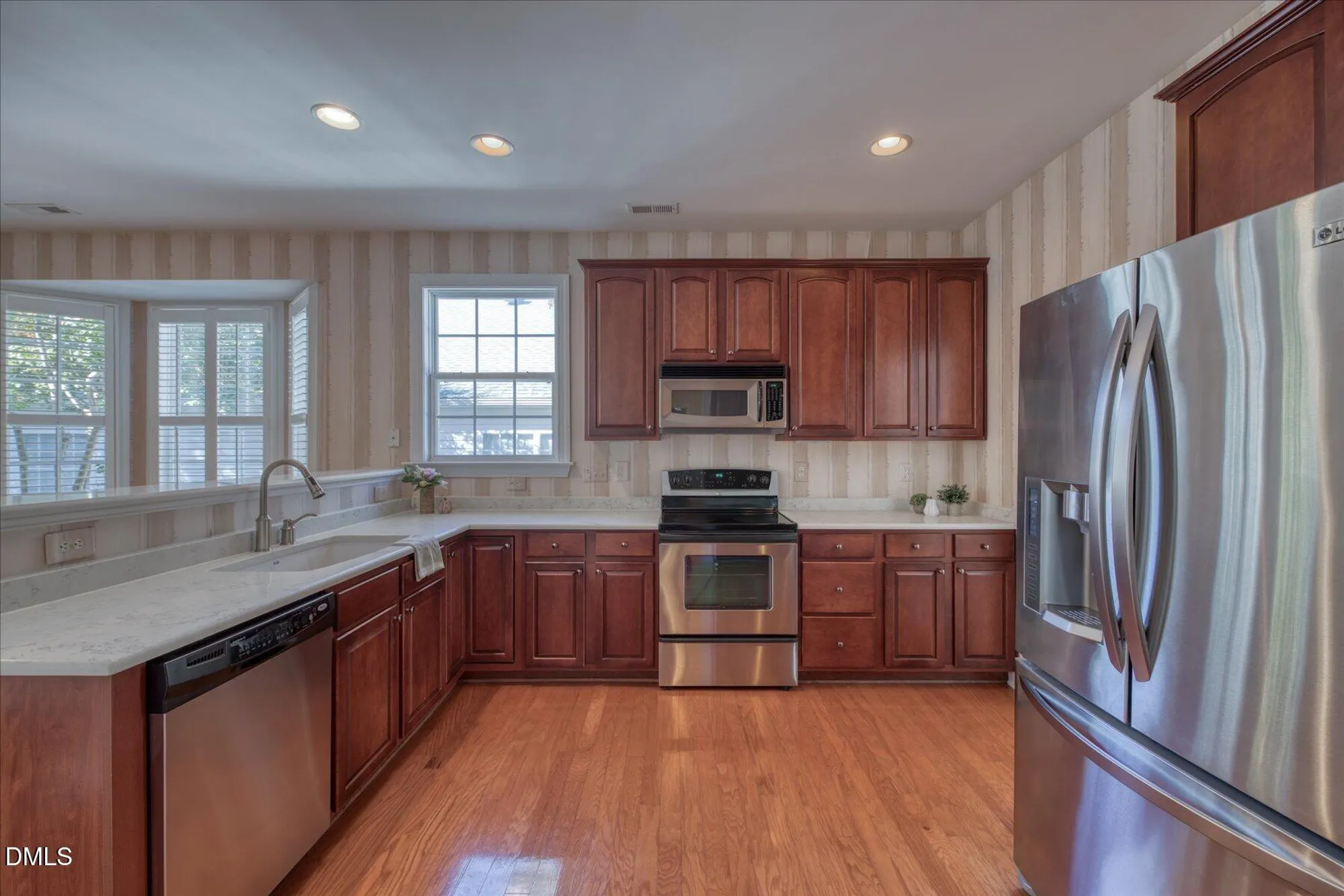 Property Slideshow image 13 of 47 | 502 quaker dell ln, Cary, NC, 27519