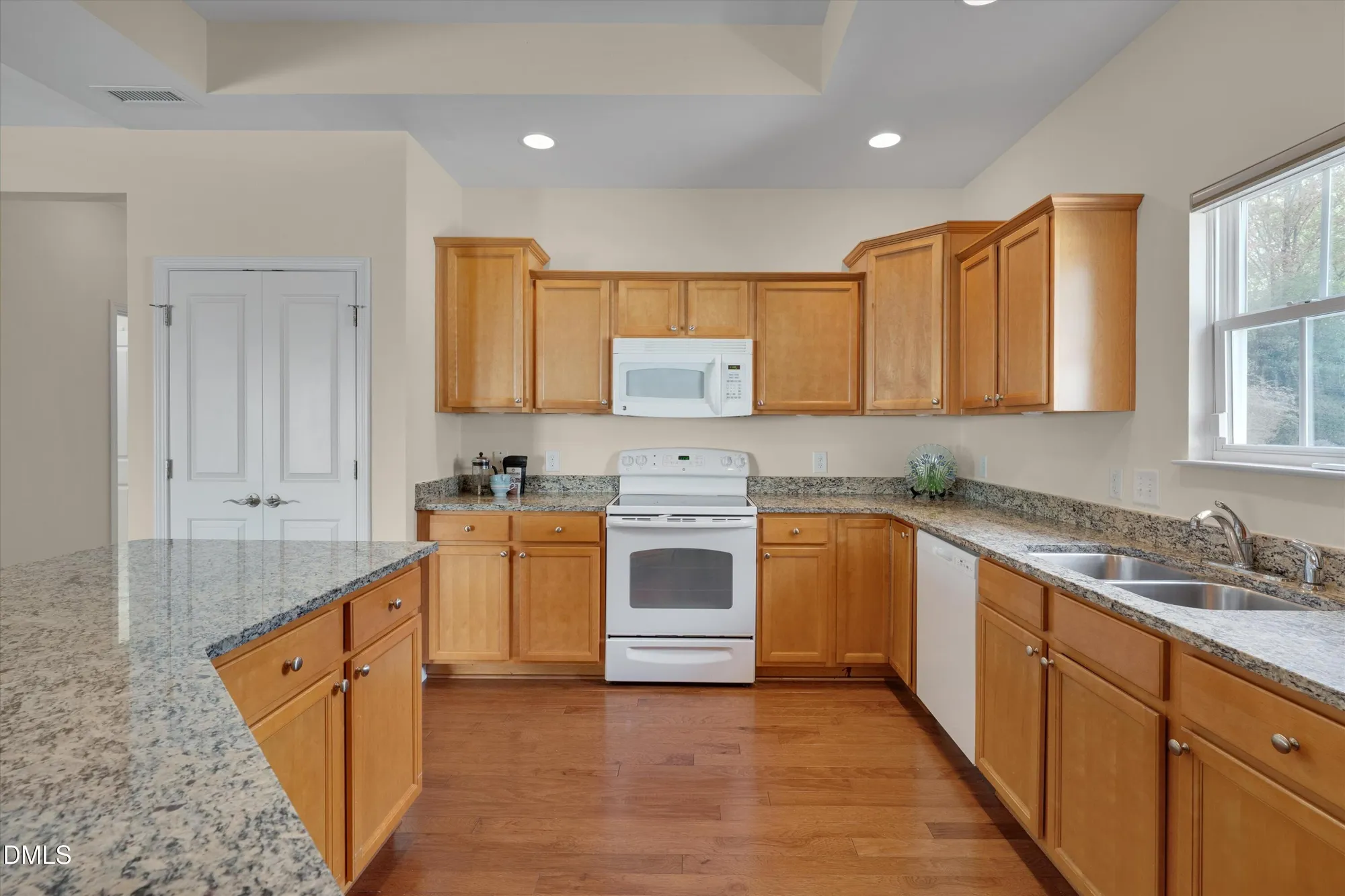 Property Slideshow image 15 of 29 | 5129 niagra dr, Chapel Hill, NC, 27517