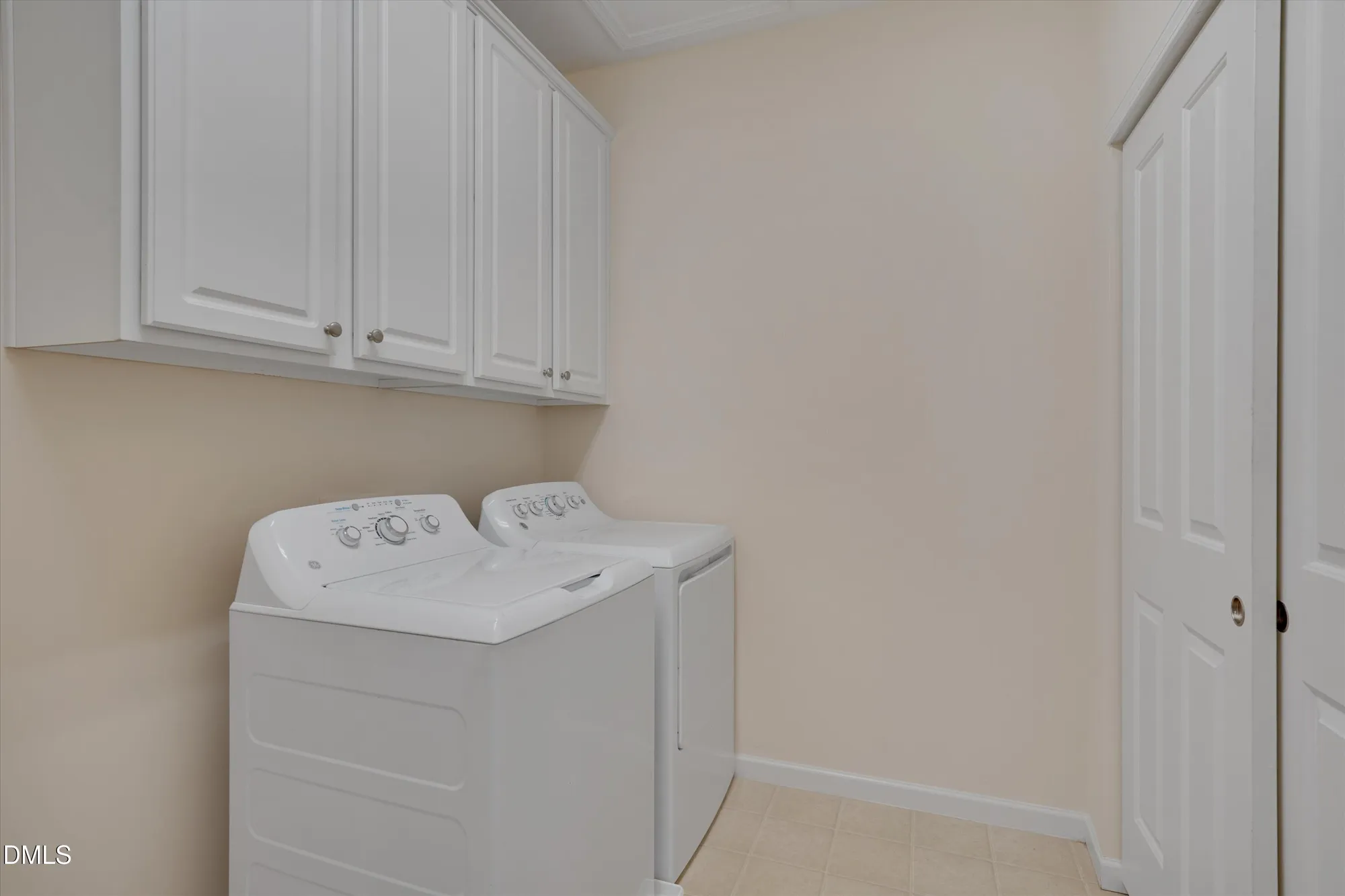 Property Slideshow image 25 of 29 | 5129 niagra dr, Chapel Hill, NC, 27517