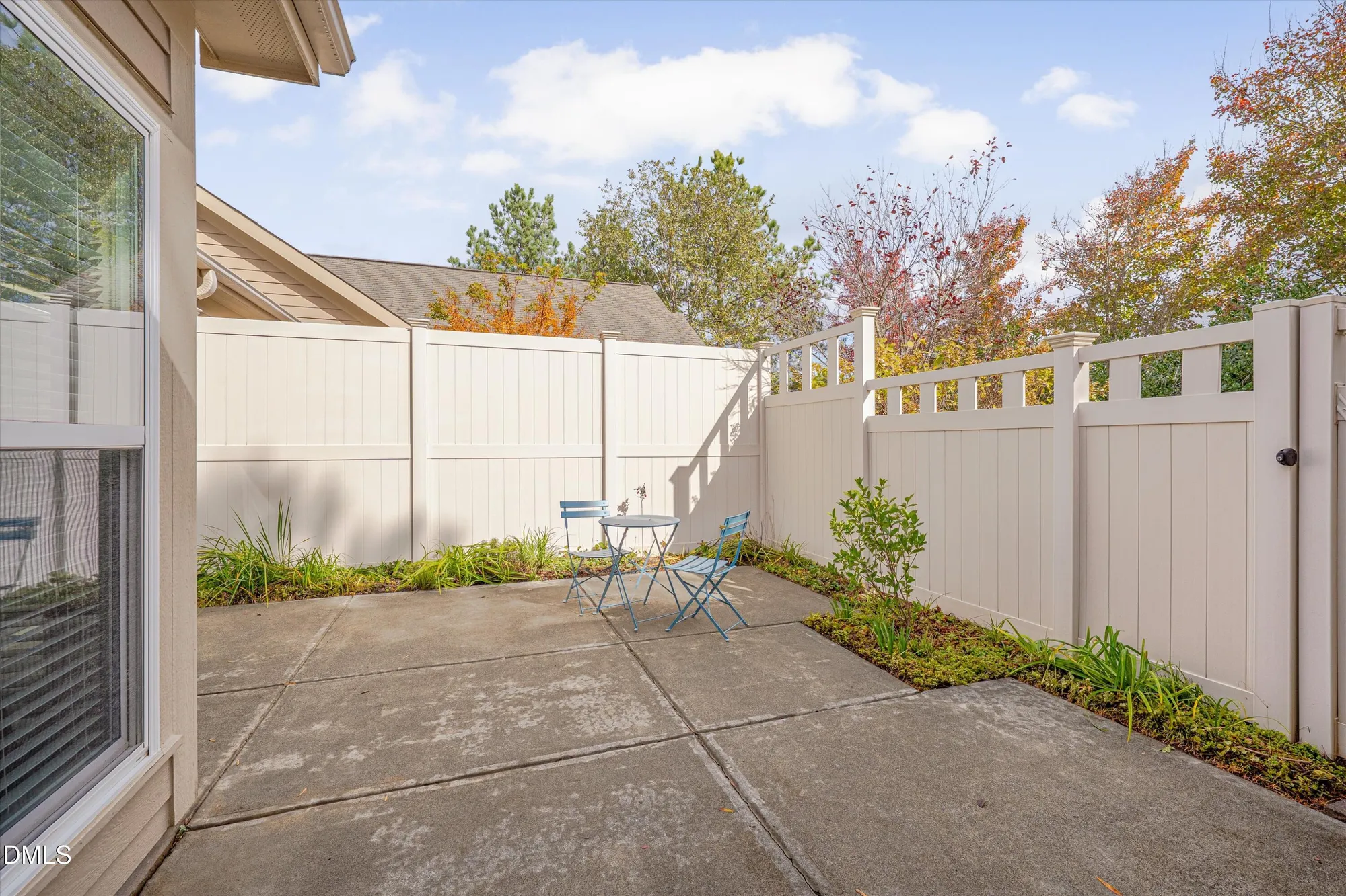 Property Slideshow image 26 of 29 | 5129 niagra dr, Chapel Hill, NC, 27517