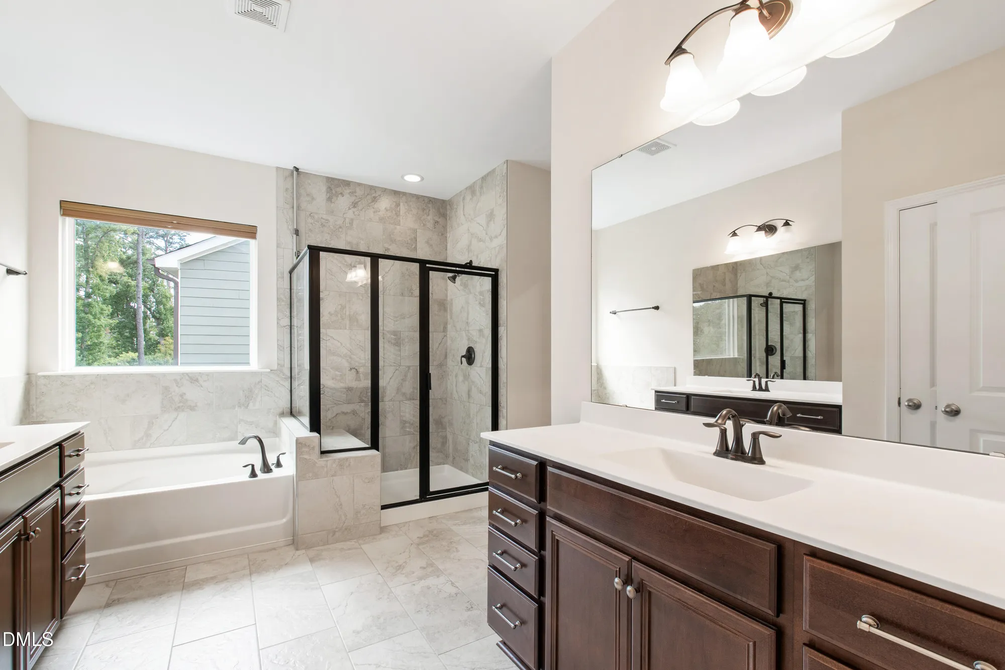 Property Slideshow image 8 of 20 | 1913 stanlake dr, Apex, NC, 27502