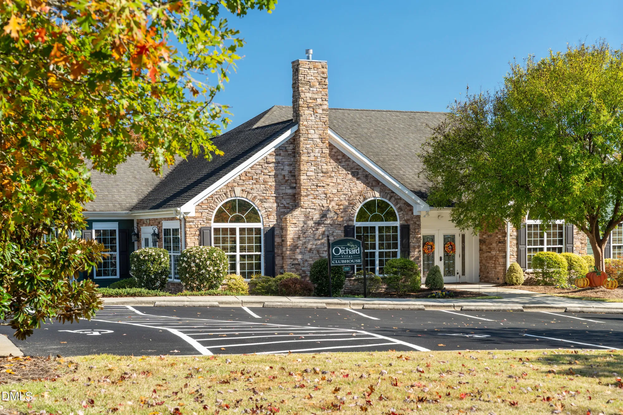 Property Slideshow image 34 of 40 | 1480 orchard villas ave, Apex, NC, 27502