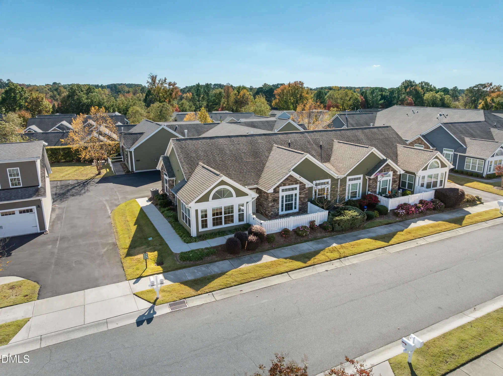 Property Slideshow image 29 of 40 | 1480 orchard villas ave, Apex, NC, 27502