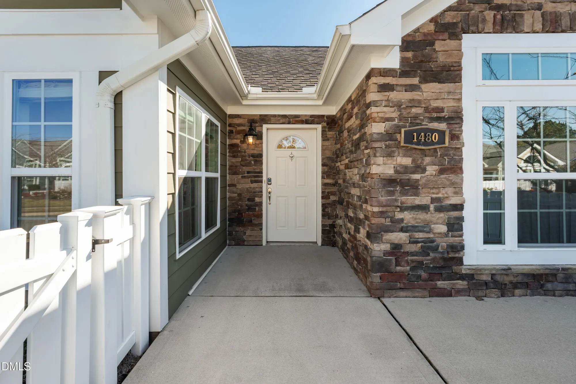 Property Slideshow image 4 of 40 | 1480 orchard villas ave, Apex, NC, 27502