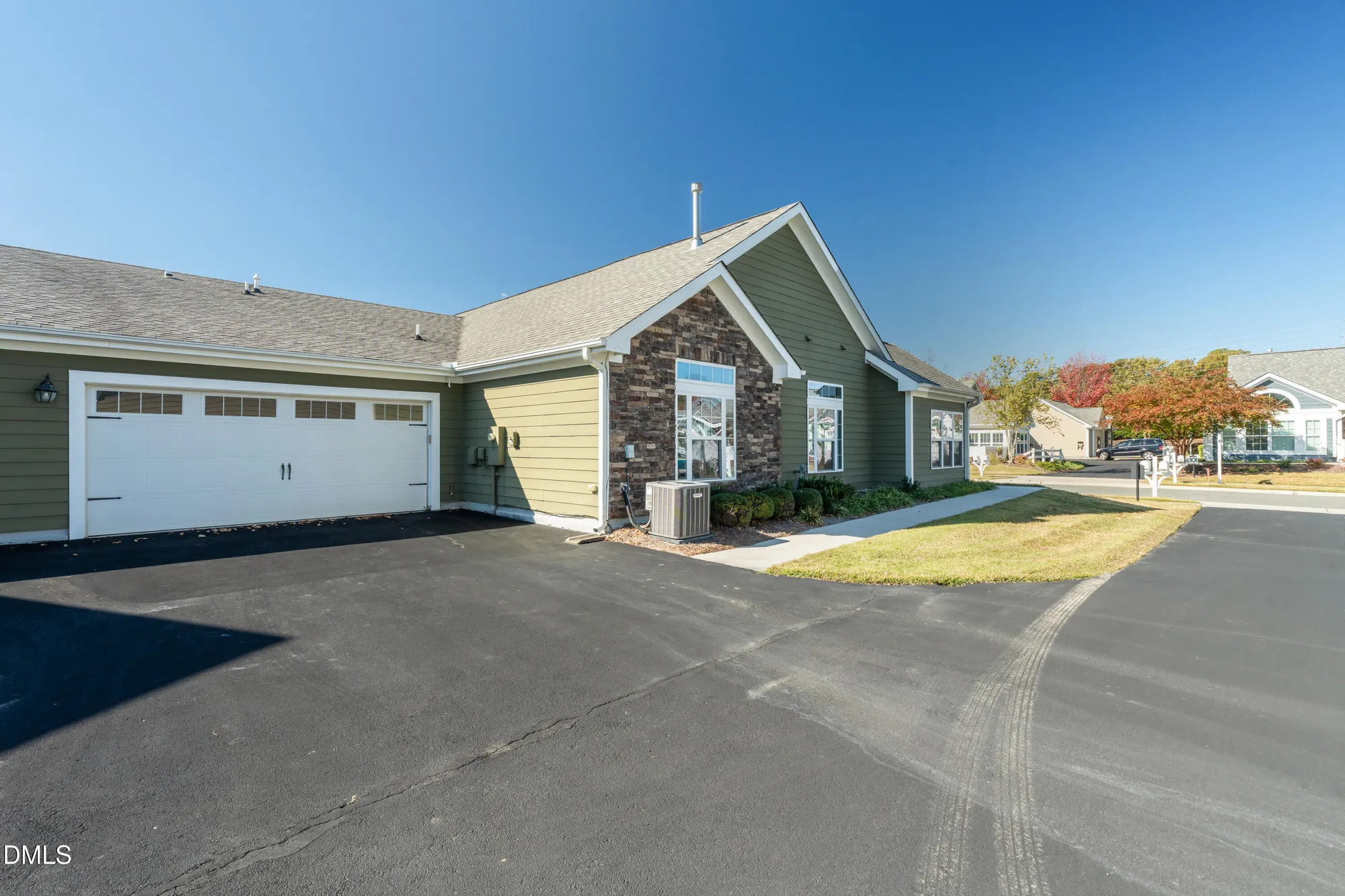 Property Slideshow image 28 of 40 | 1480 orchard villas ave, Apex, NC, 27502