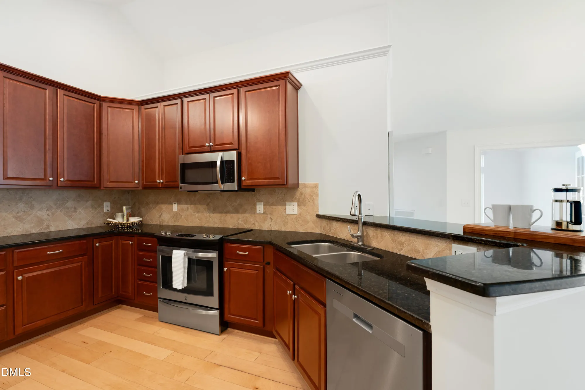 Property Slideshow image 11 of 40 | 1480 orchard villas ave, Apex, NC, 27502