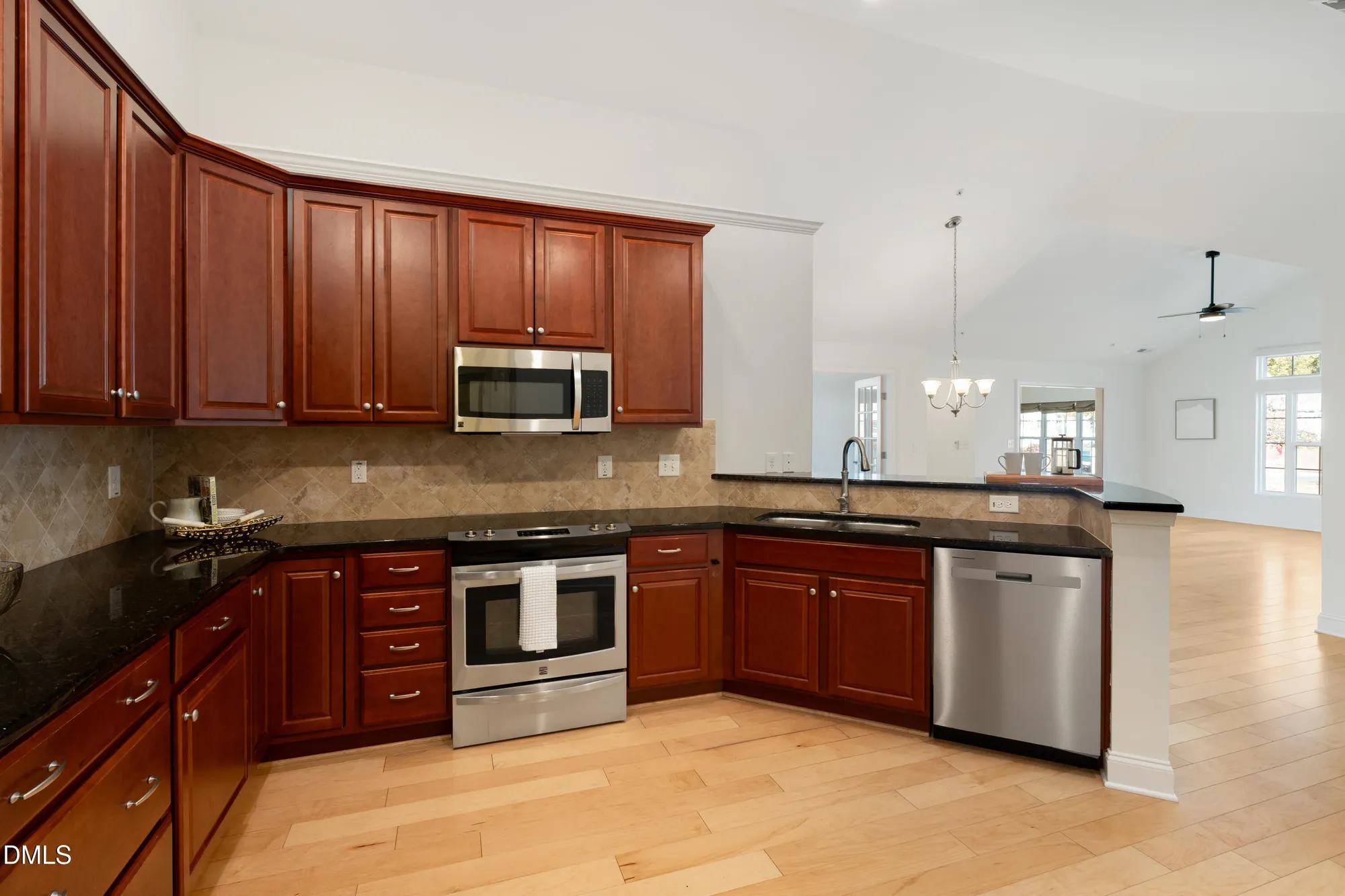 Property Slideshow image 12 of 40 | 1480 orchard villas ave, Apex, NC, 27502