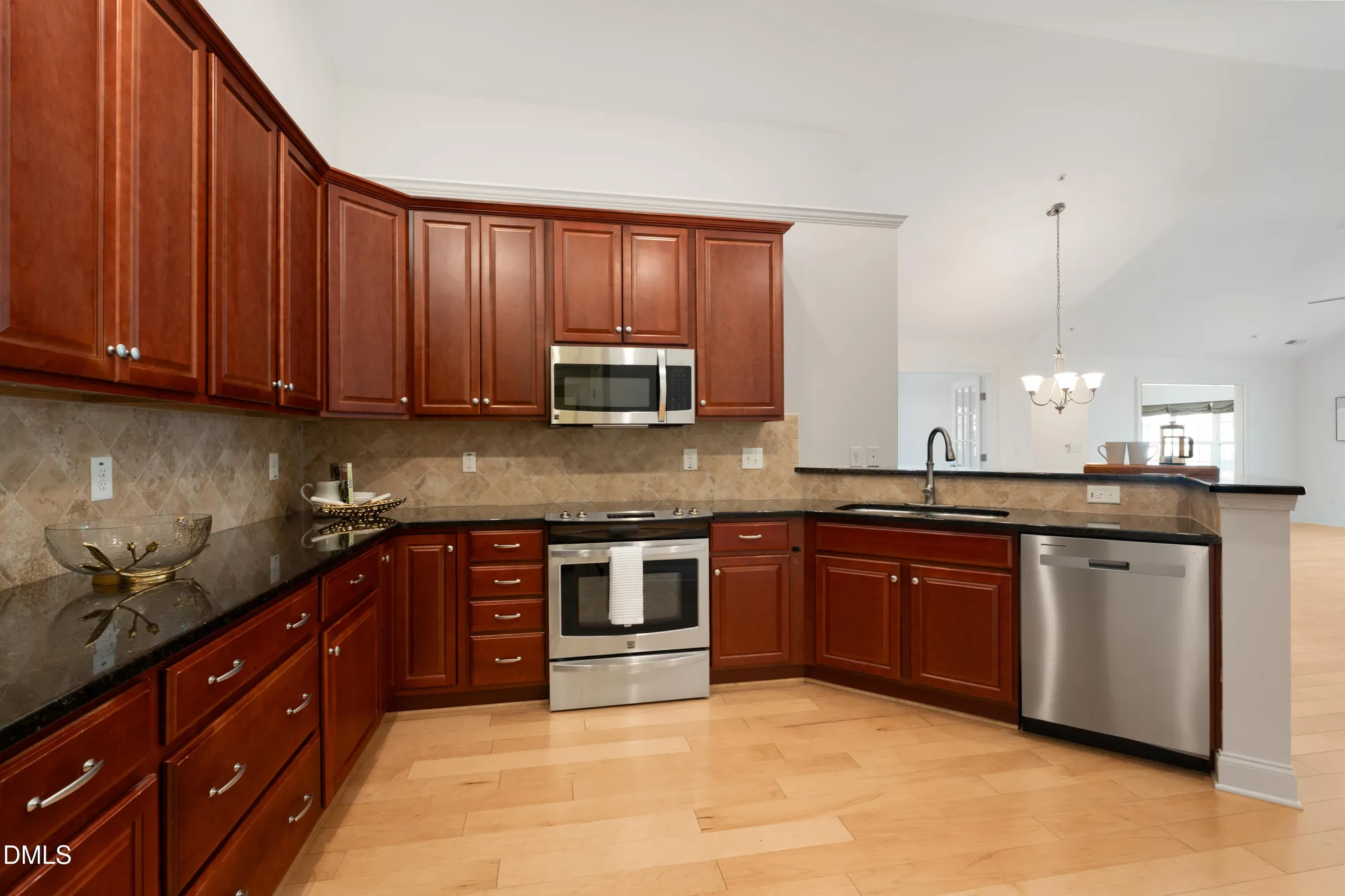 Property Slideshow image 14 of 40 | 1480 orchard villas ave, Apex, NC, 27502