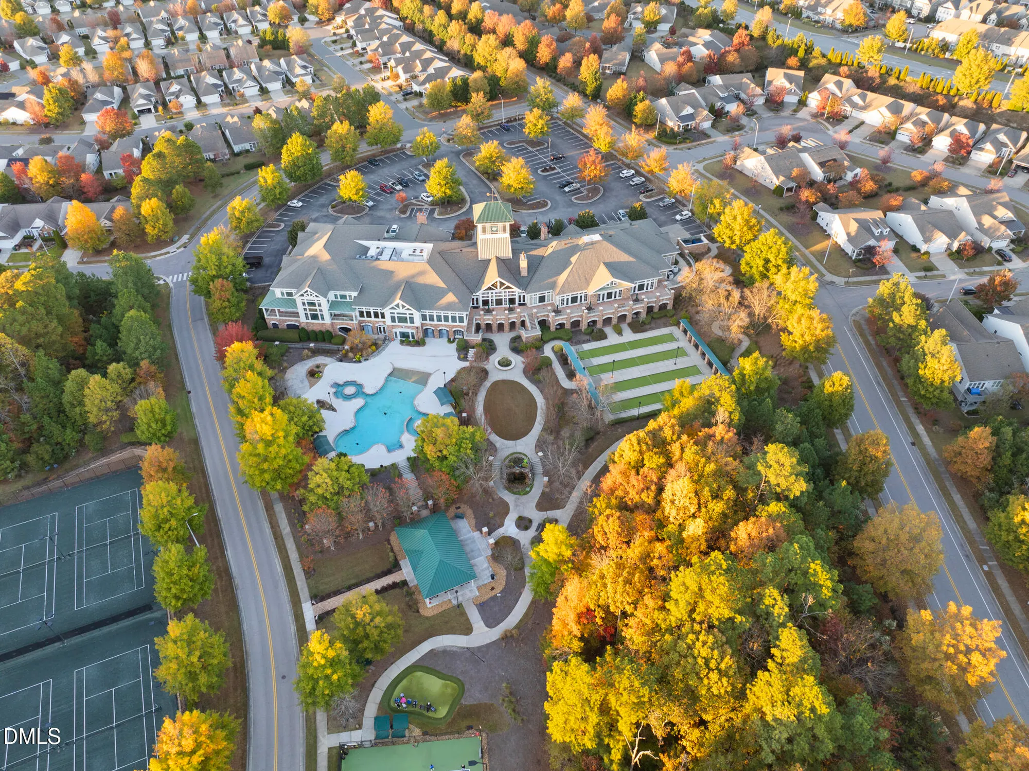 Property Slideshow image 35 of 46 | 105 brookesby ct, Cary, NC, 27519