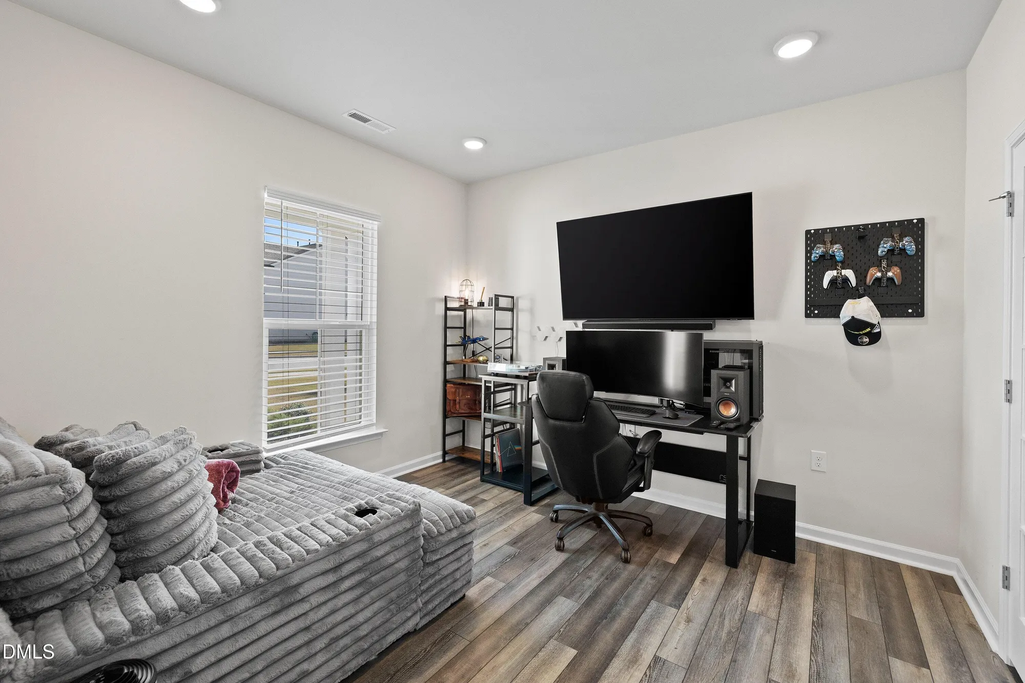 Property Slideshow image 11 of 65 | 2501 friars head ct, Fuquay Varina, NC, 27526