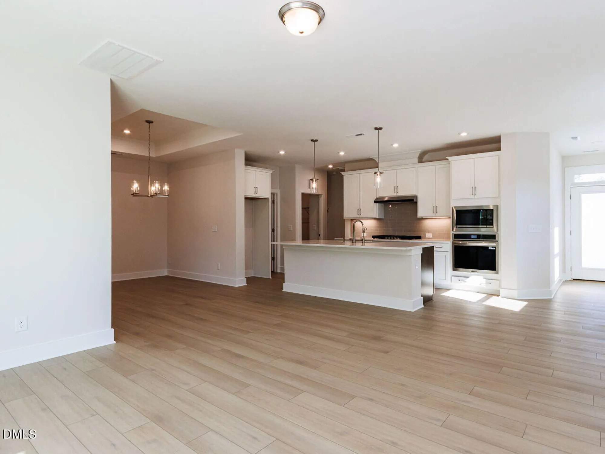 Property Slideshow image 5 of 32 | 76 tantara bnd, Pittsboro, NC, 27312