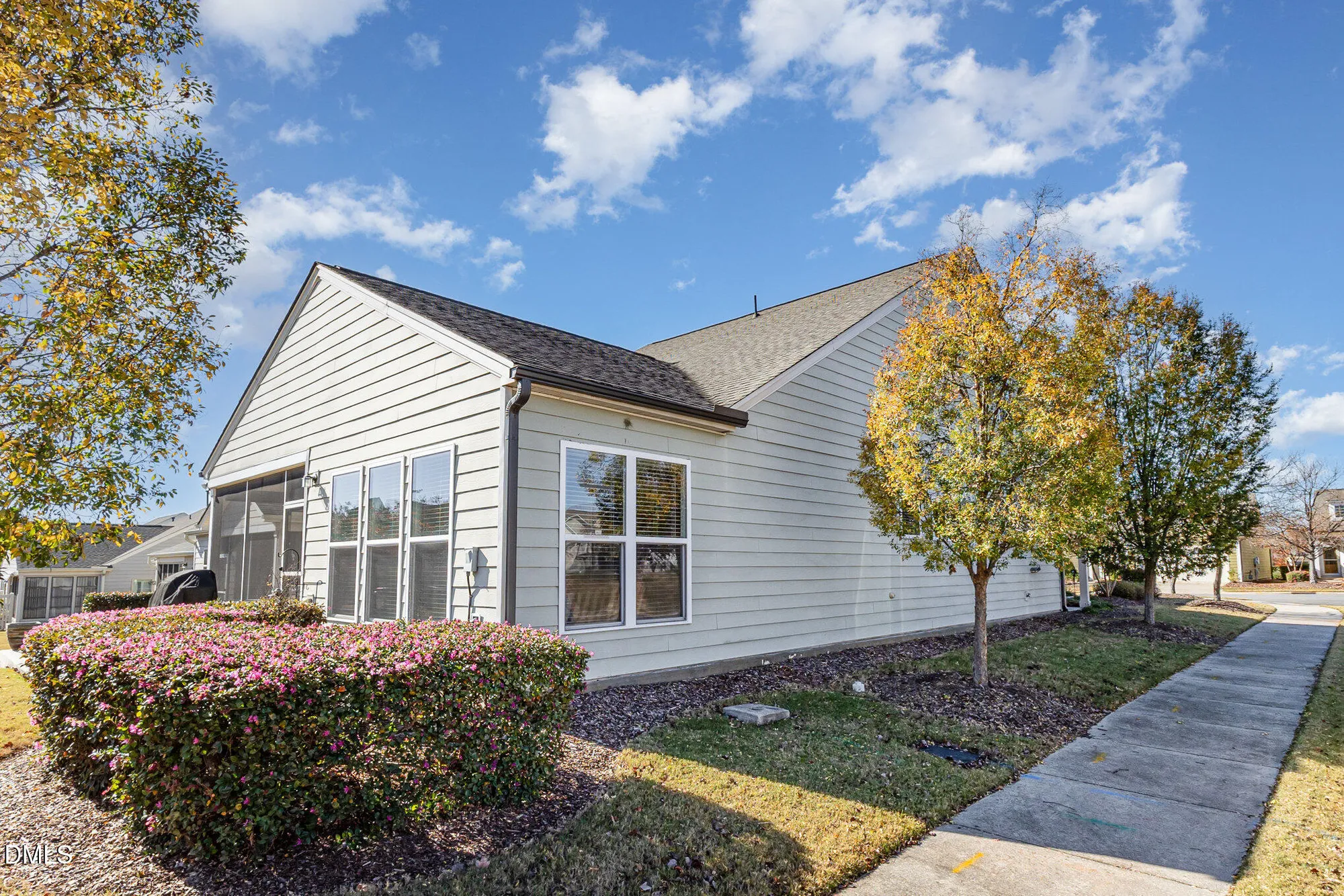 Property Slideshow image 34 of 37 | 1314 clay hill way, Durham, NC, 27703