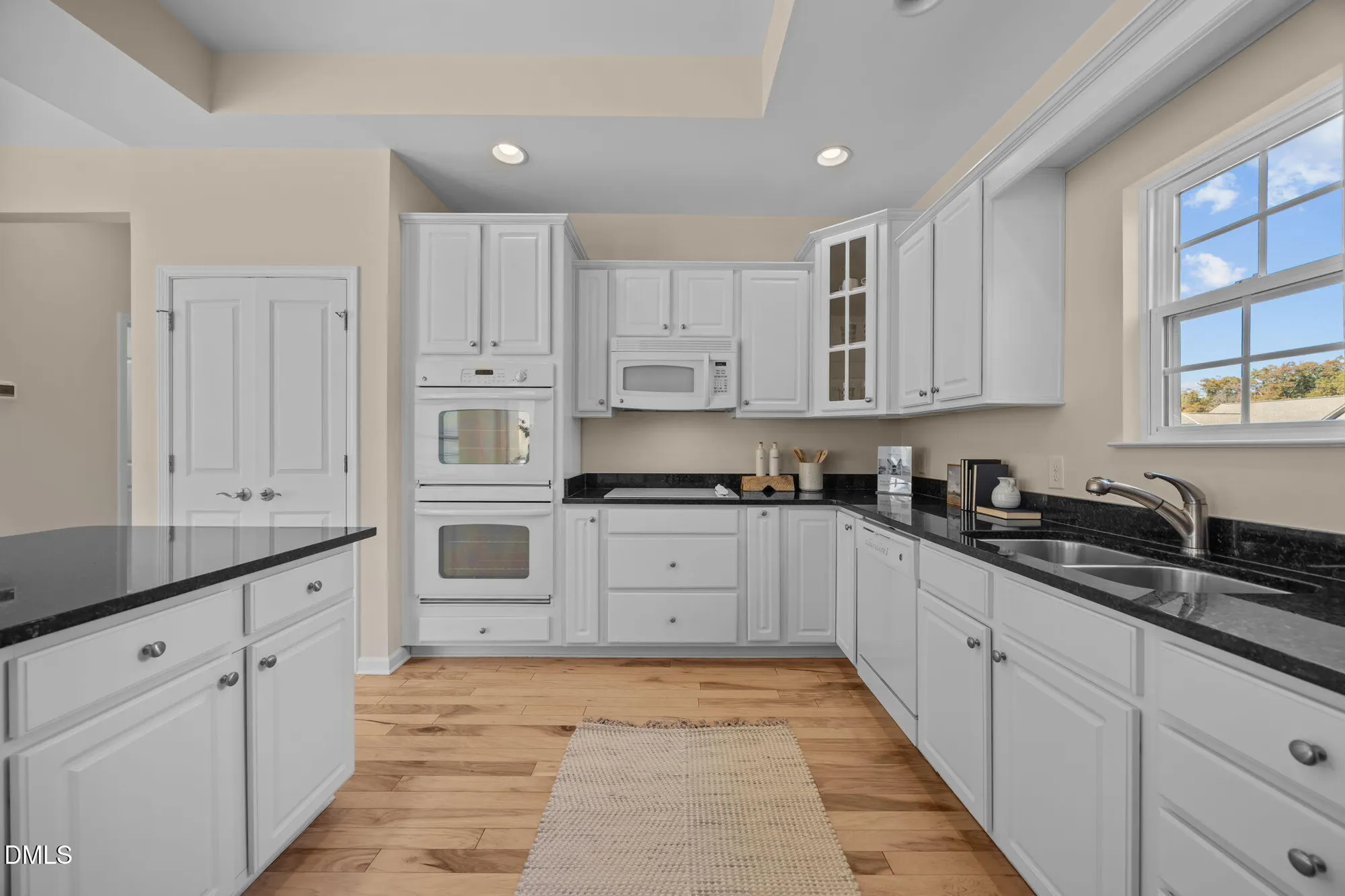 Property Slideshow image 11 of 29 | 5238 niagra dr # 5238, Chapel Hill, NC, 27517