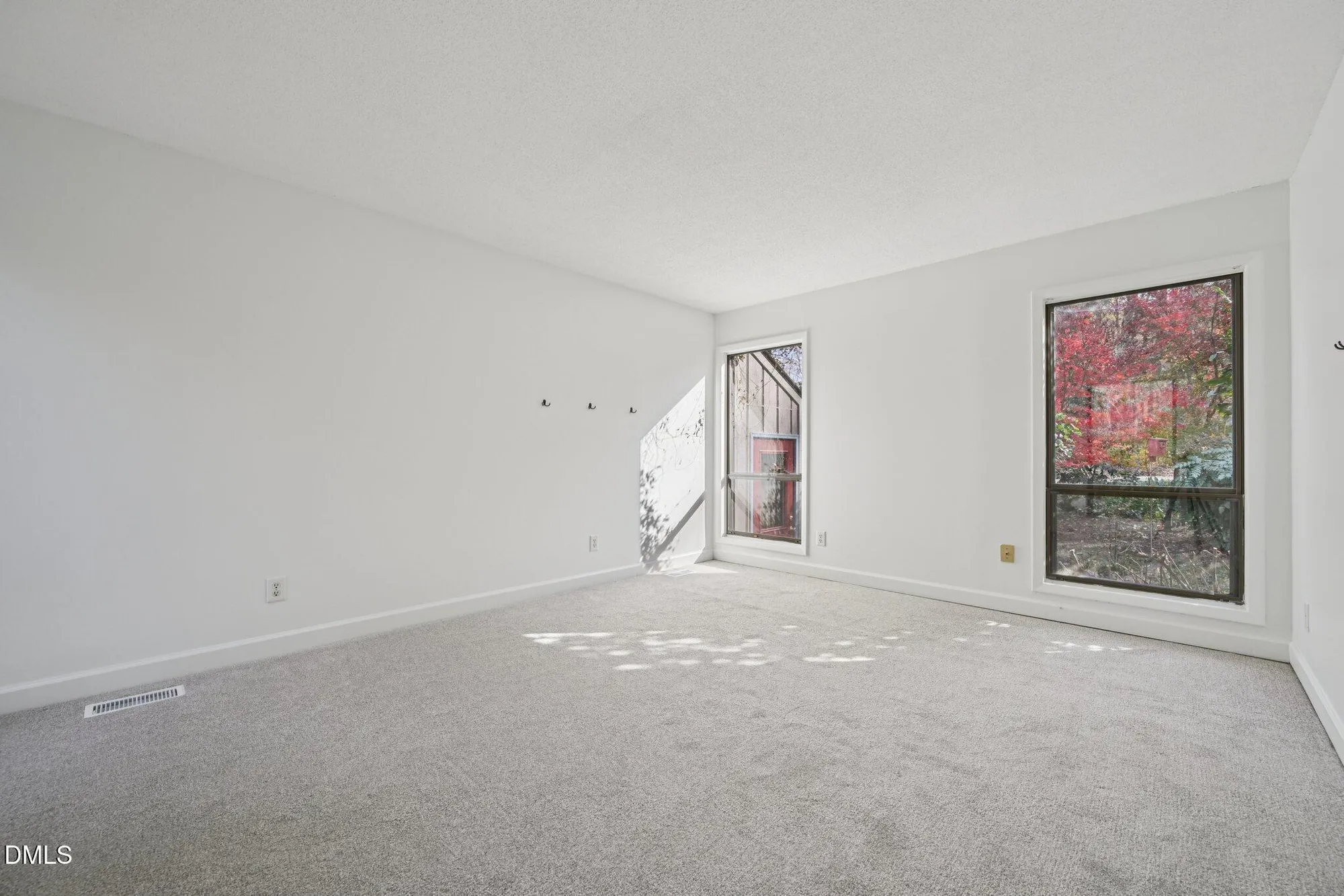 Property Slideshow image 15 of 28 | 49 trestle leaf, Pittsboro, NC, 27312