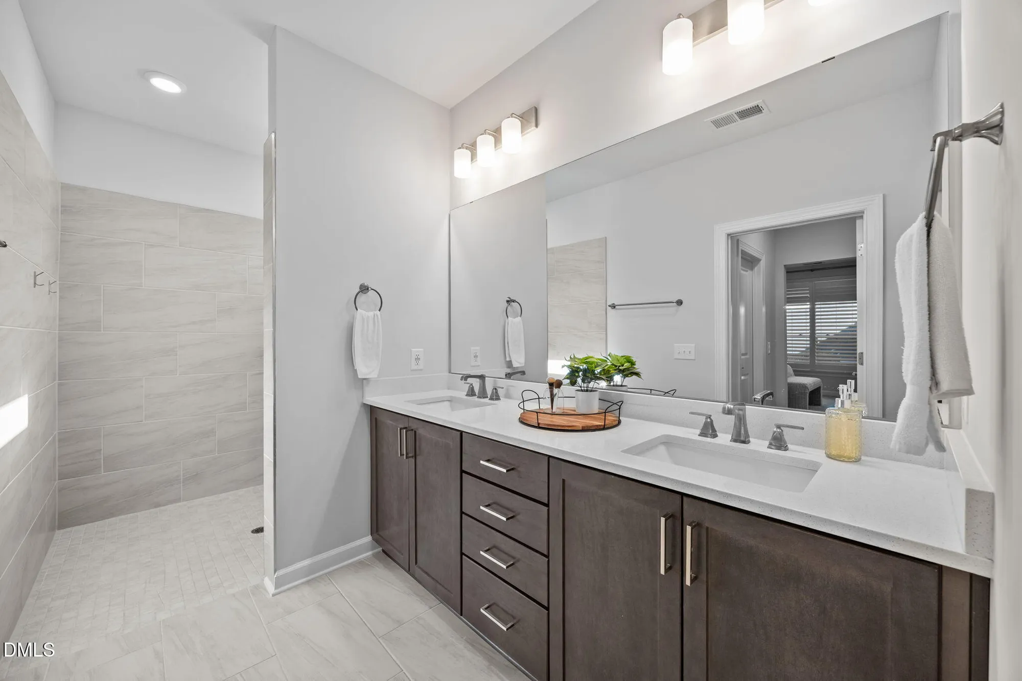 Property Slideshow image 16 of 44 | 1405 rich inlet ct, Cary, NC, 27519