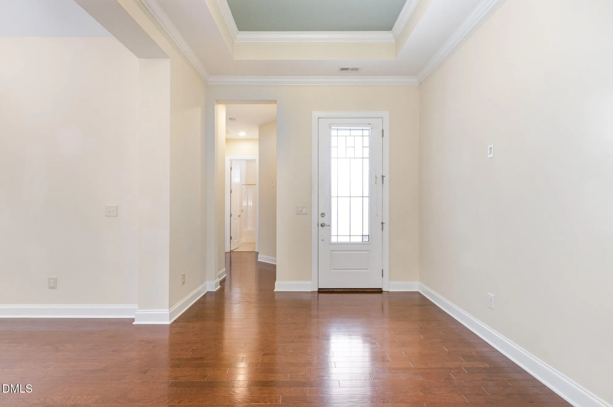 Property Slideshow image 5 of 56 | 105 coventry ln, Chapel Hill, NC, 27516